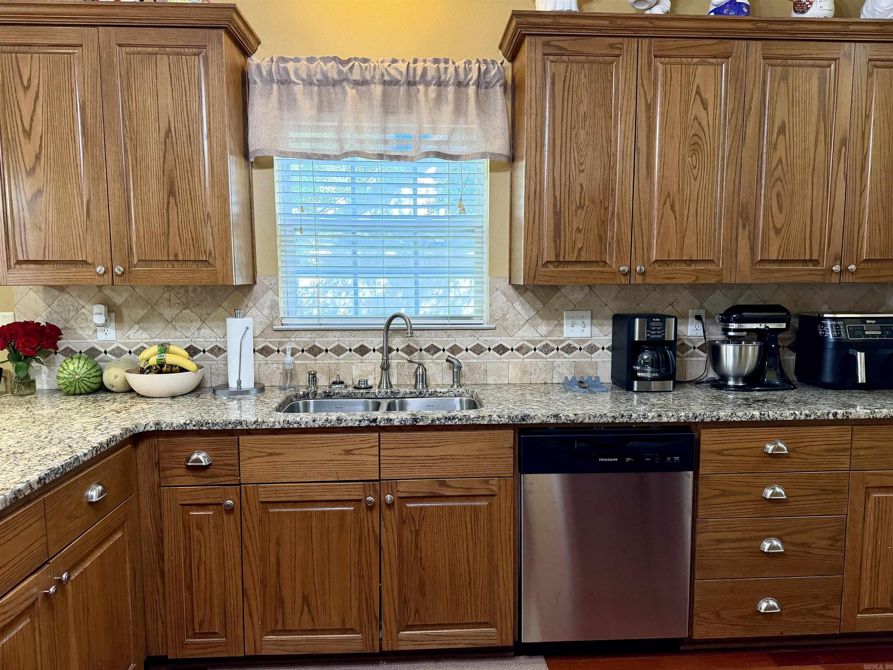 2210 S Fox Trail Property Photo 15