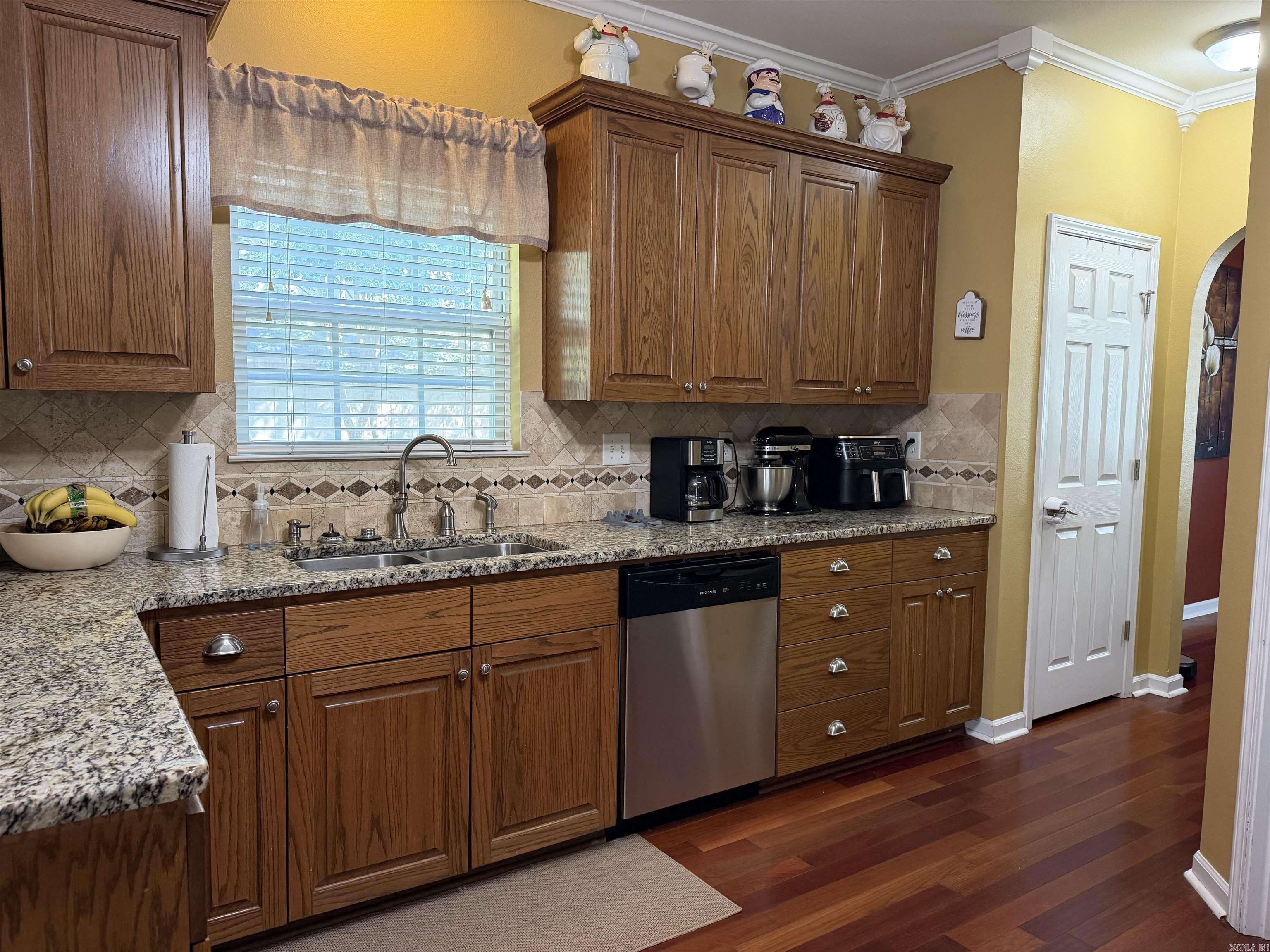 2210 S Fox Trail Property Photo 16