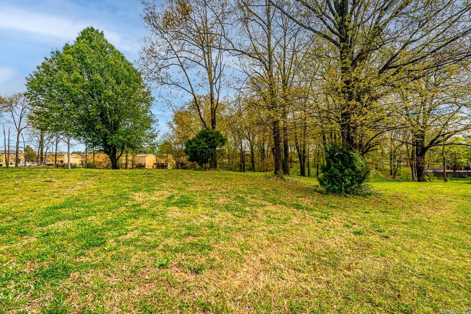 3.67 Acres Melrose Street Property Photo 3