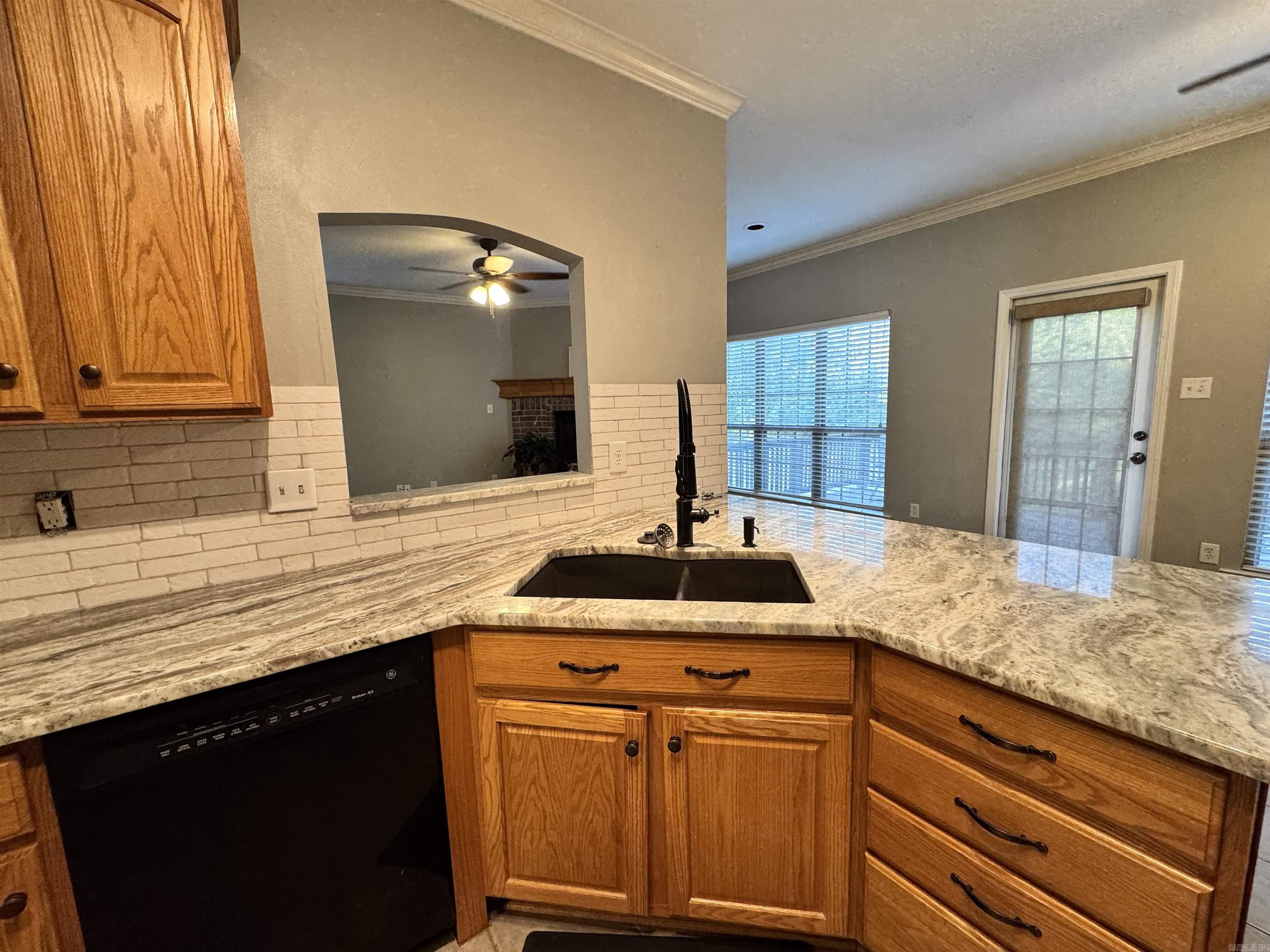 6200 Lombard Rd Road Property Photo 14