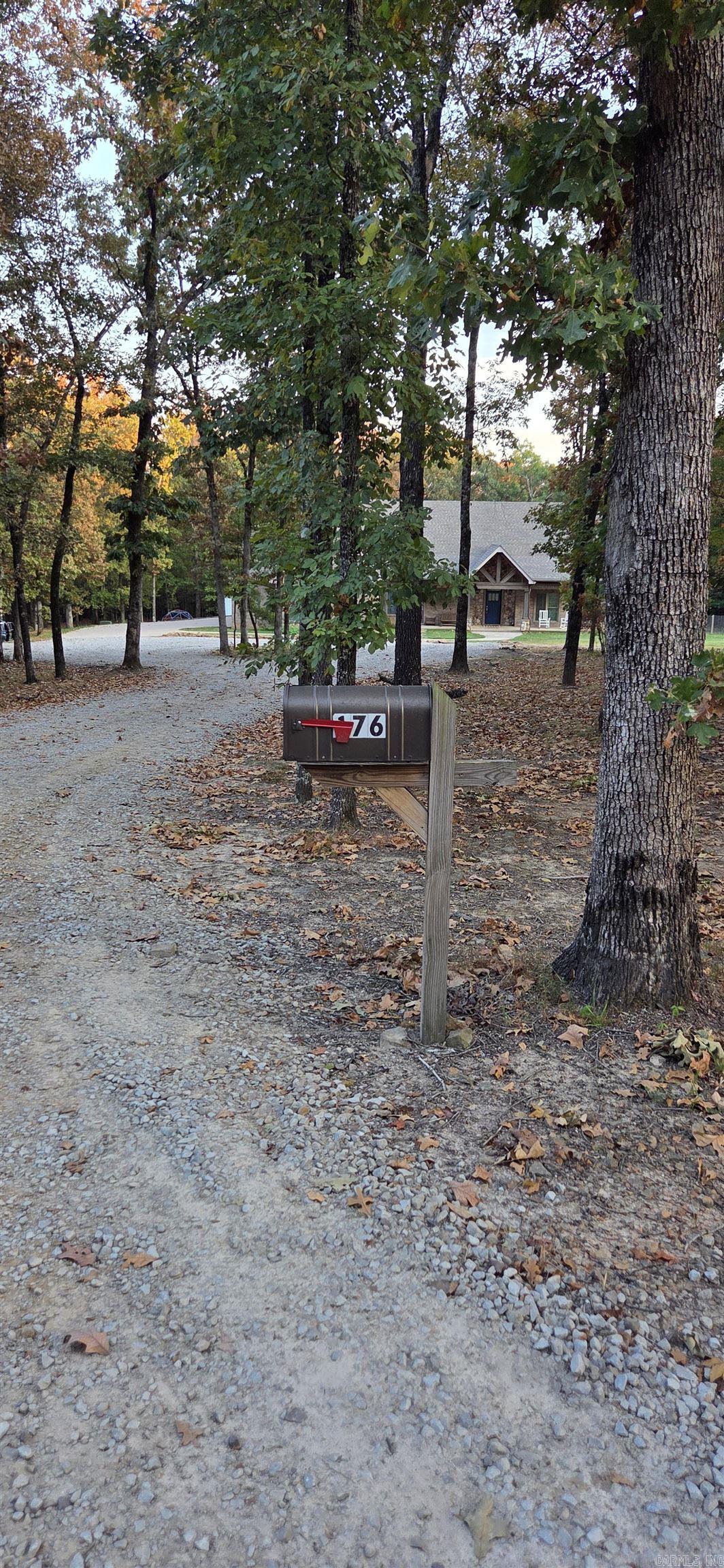 176 Red Bud Lane Property Photo 6