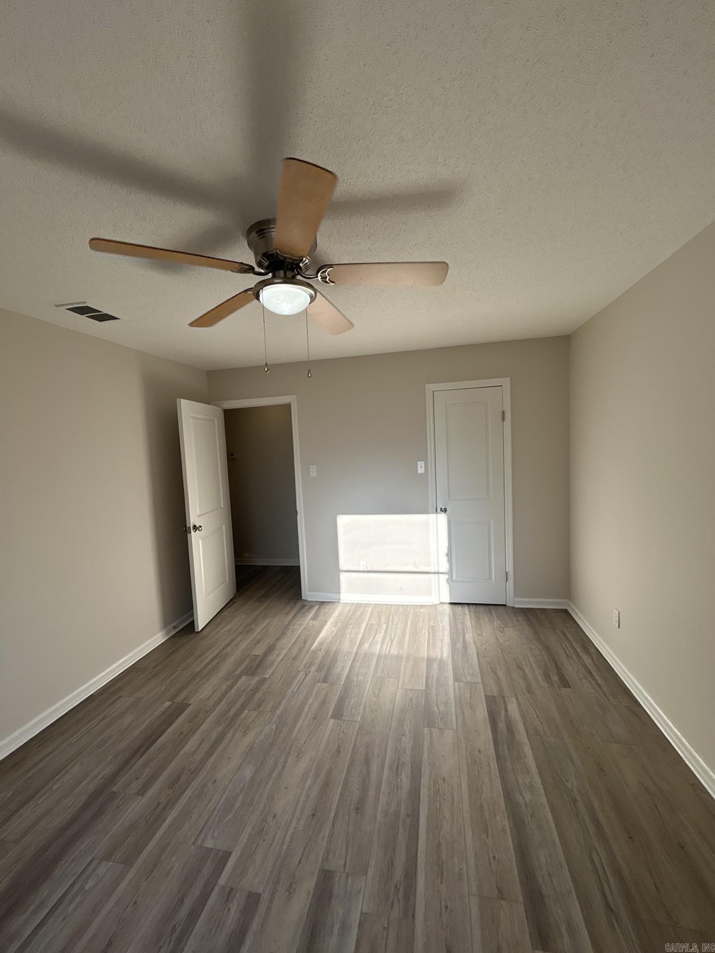 1807 Shumate Drive Property Photo 9