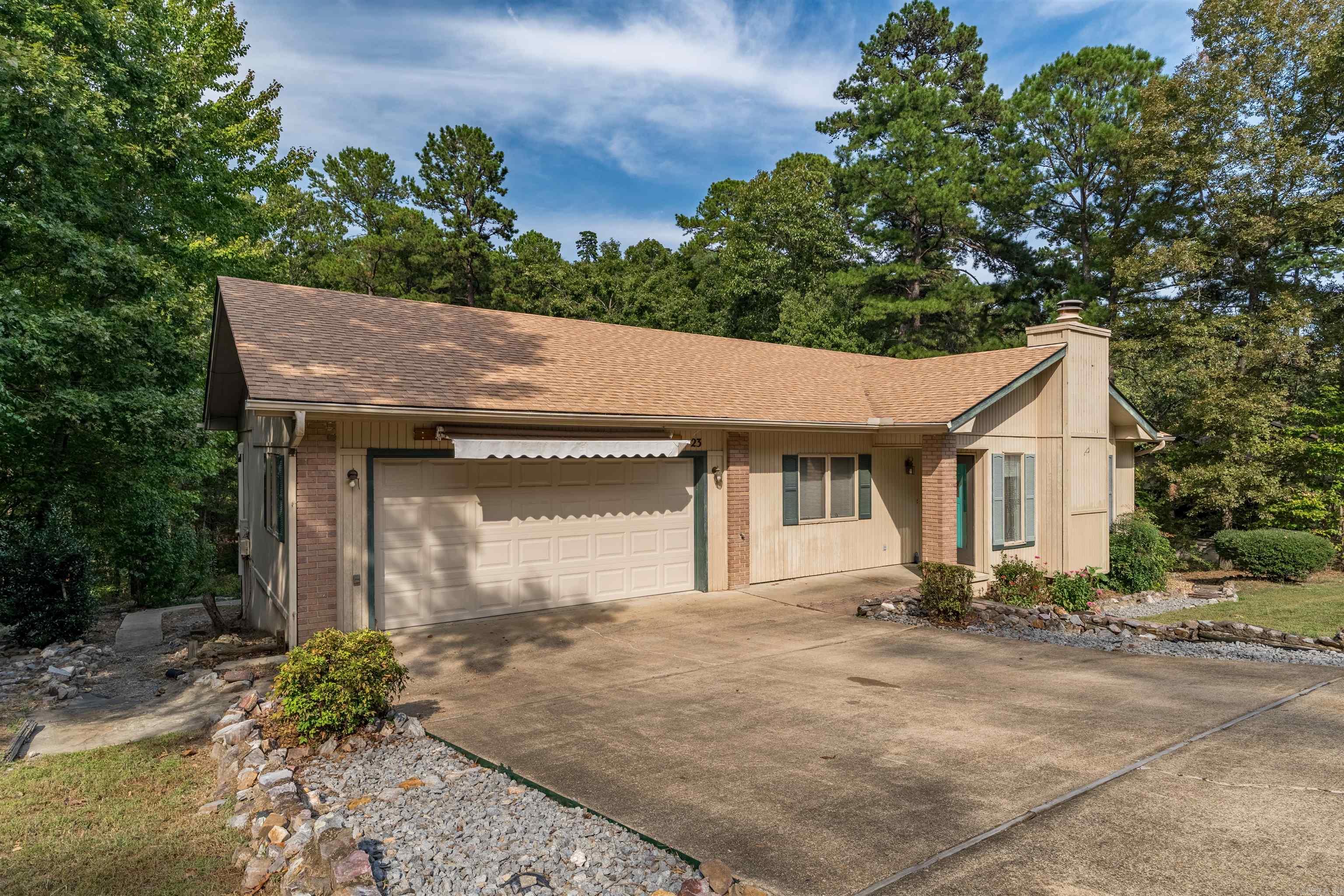 23 Coronado Lane Property Photo 4