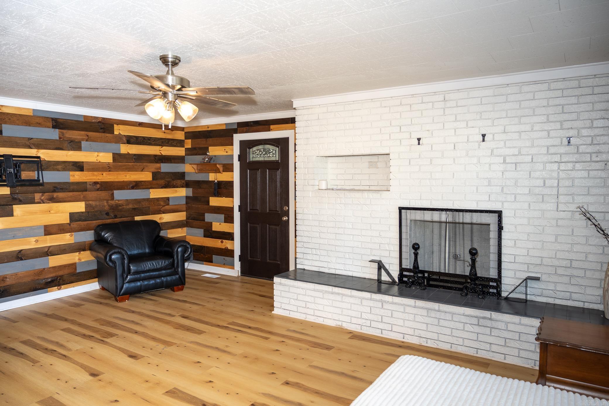 1002 Sycamore Drive Property Photo 10