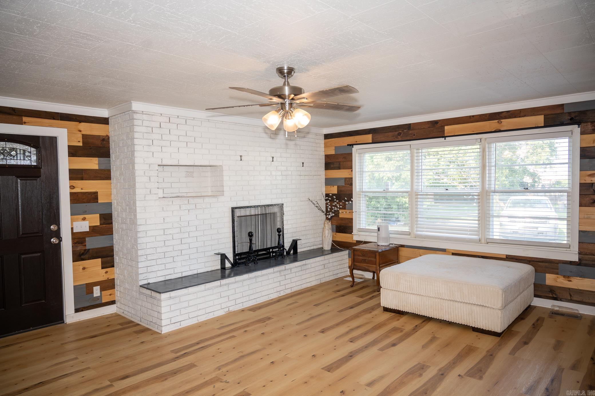 1002 Sycamore Drive Property Photo 11