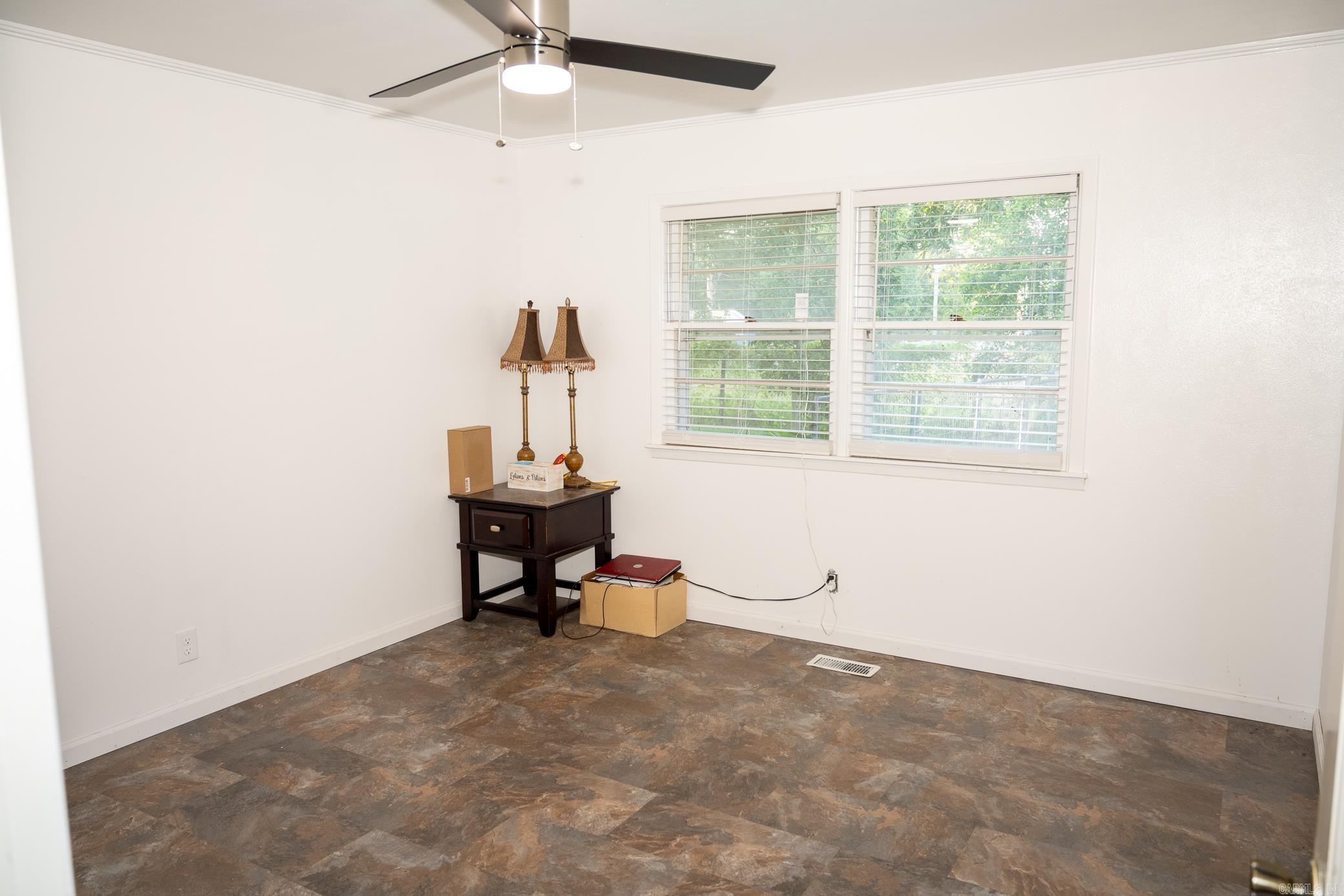 1002 Sycamore Drive Property Photo 27