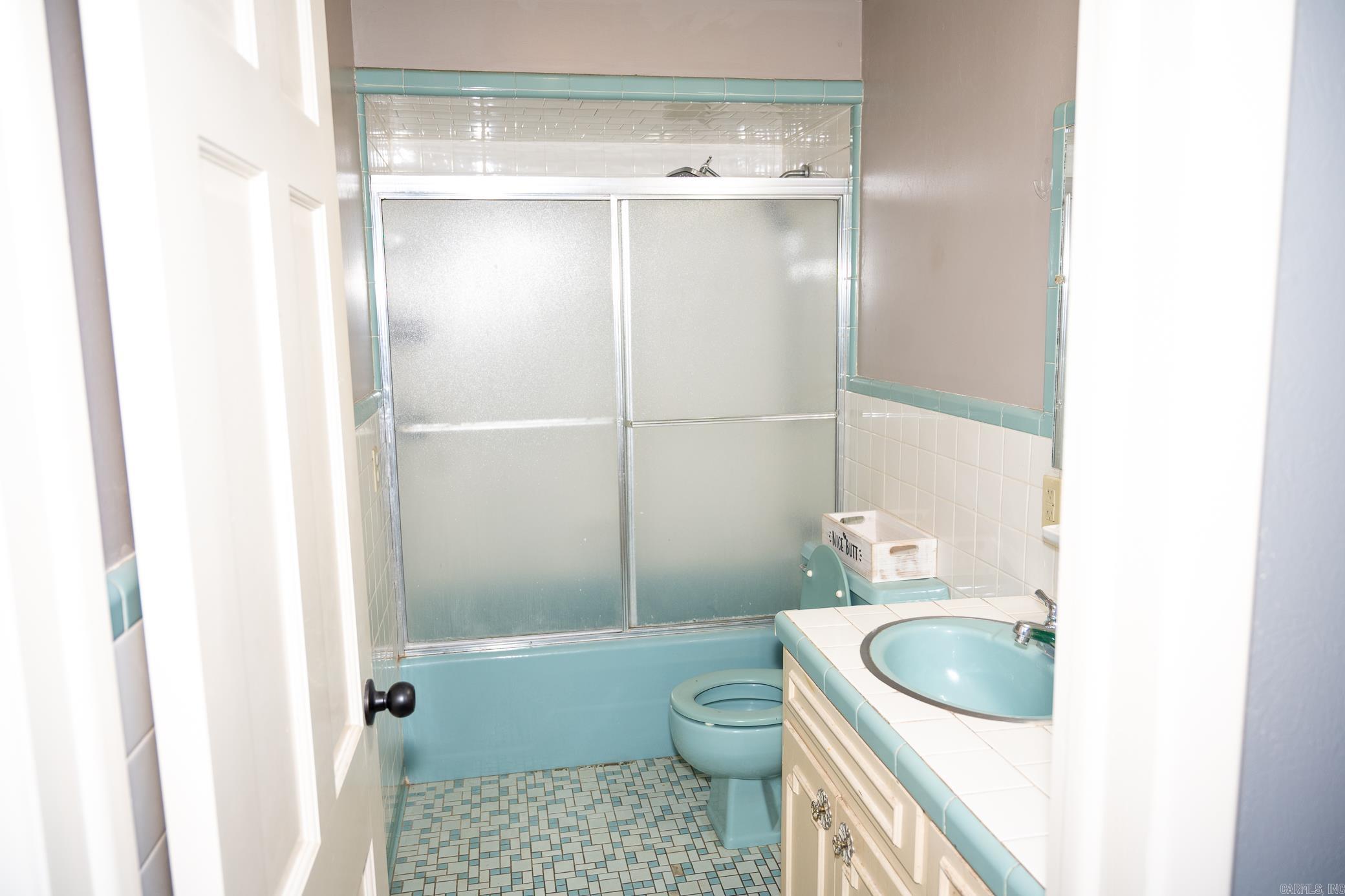 1002 Sycamore Drive Property Photo 28