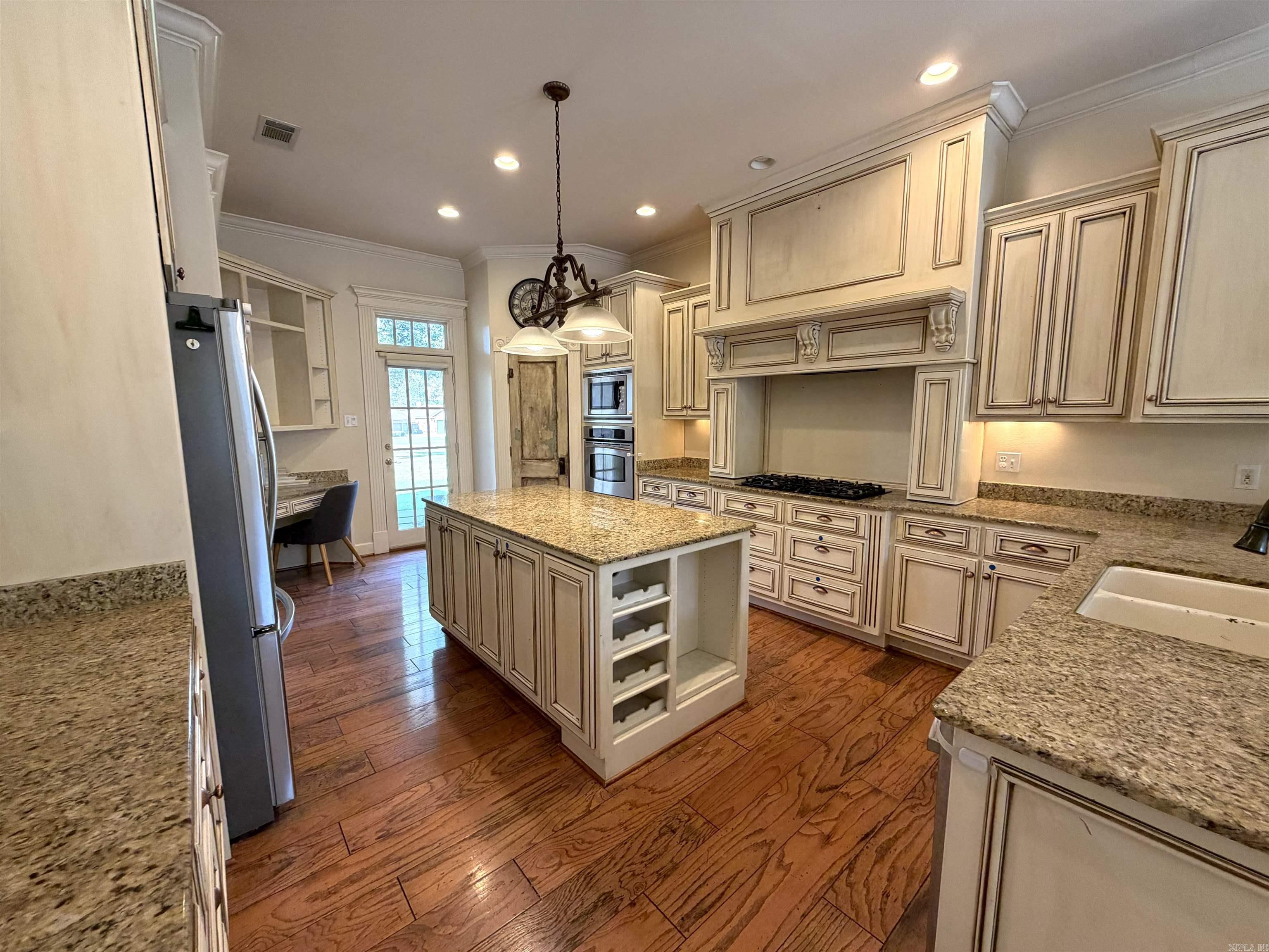 2020 Hickory Creek Circle Property Photo 12