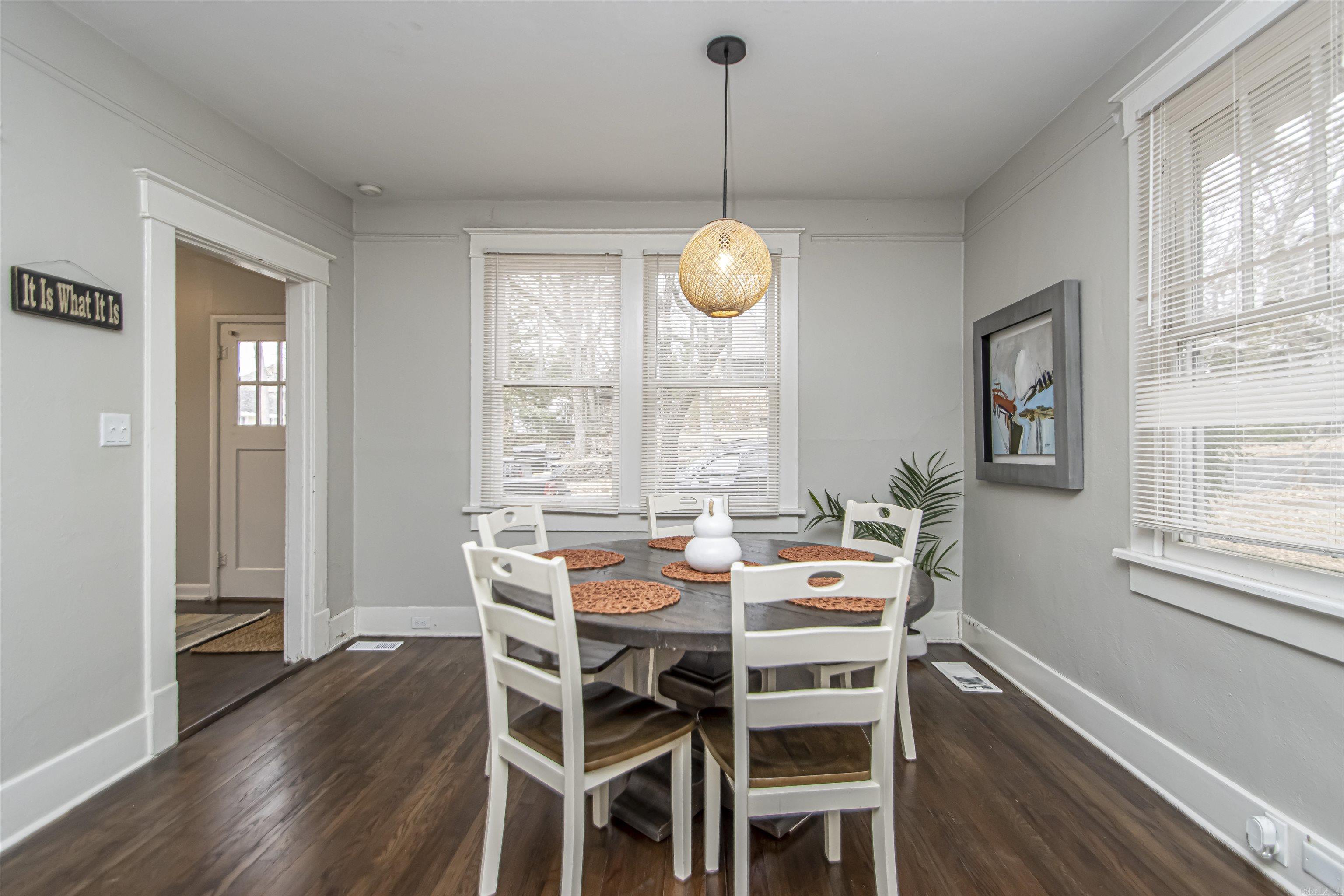 201 Beechwood Property Photo 2