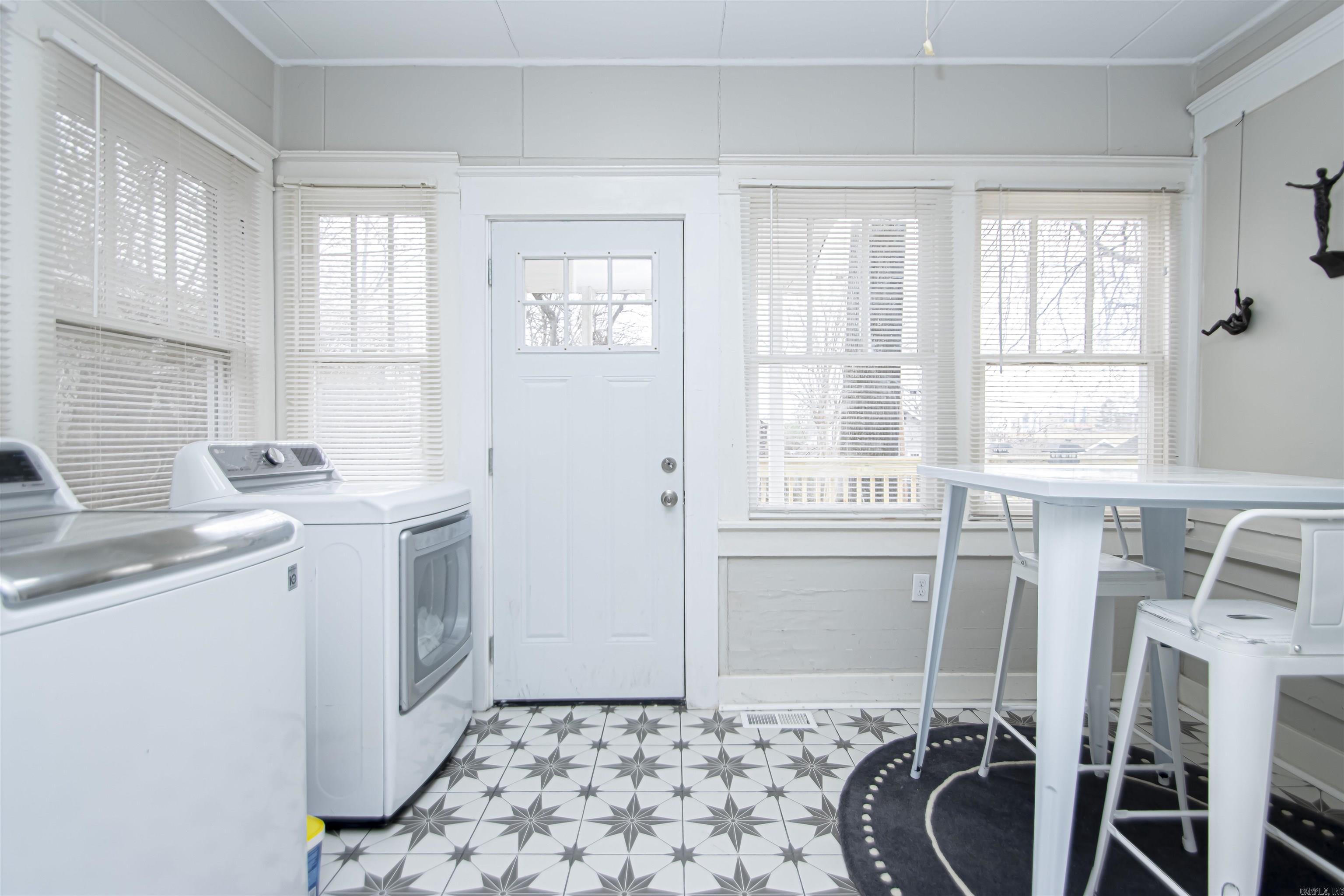 201 Beechwood Property Photo 8
