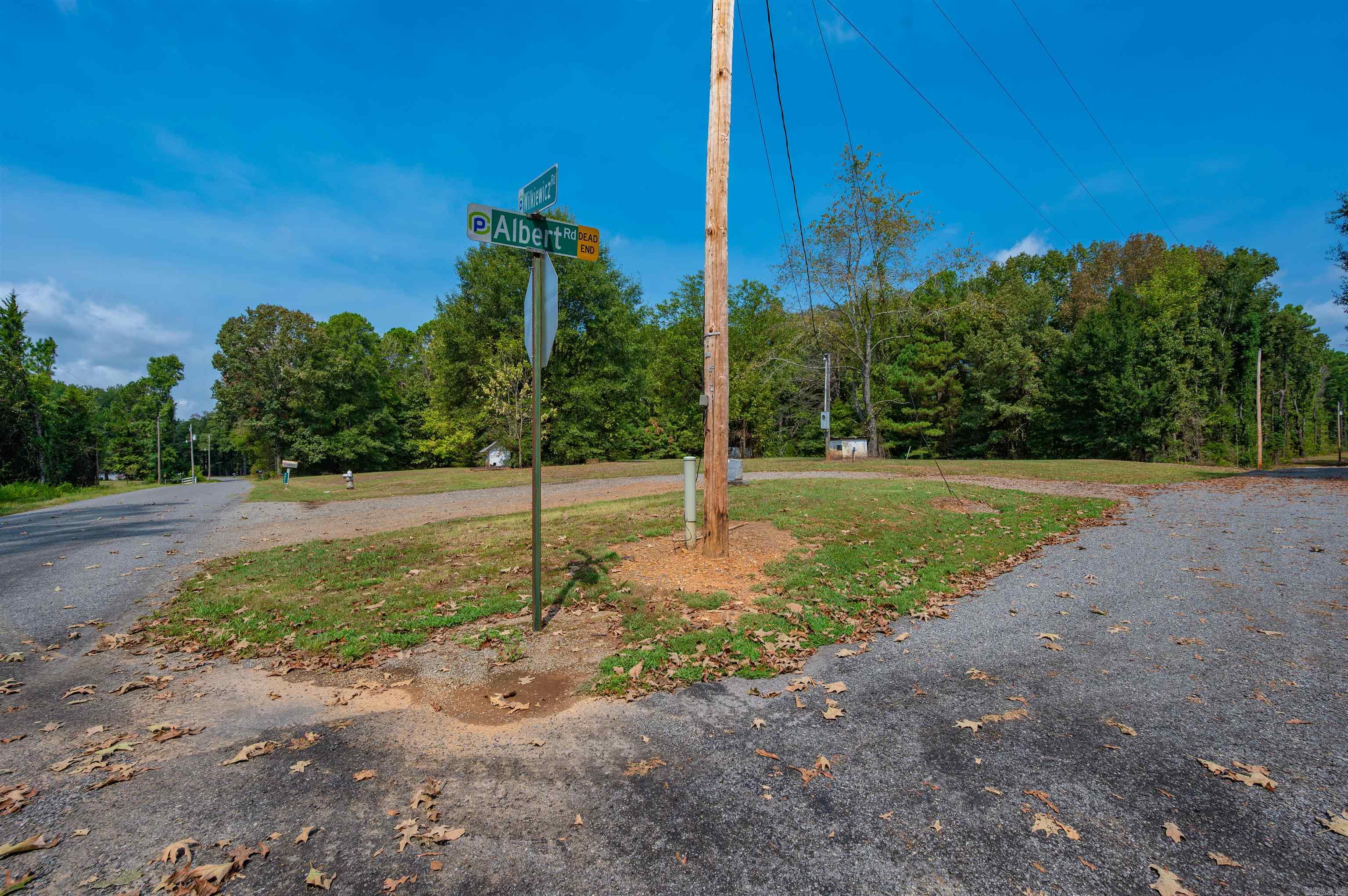 Wilkiewicz Rd Property Photo 8