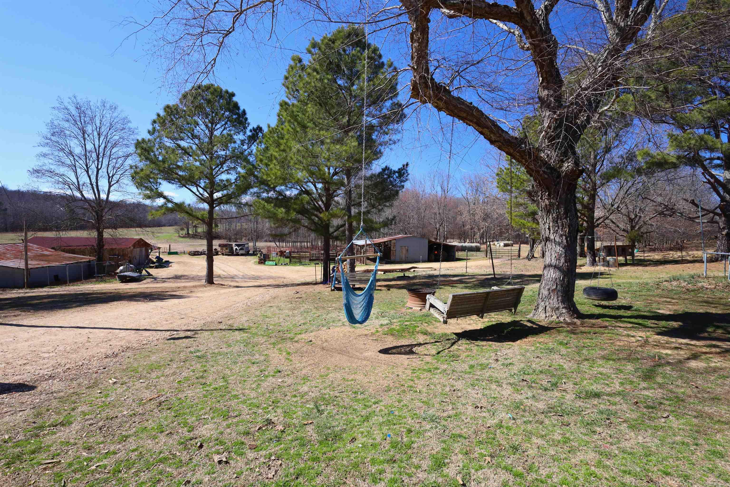 303 County Road 401 Property Photo 26
