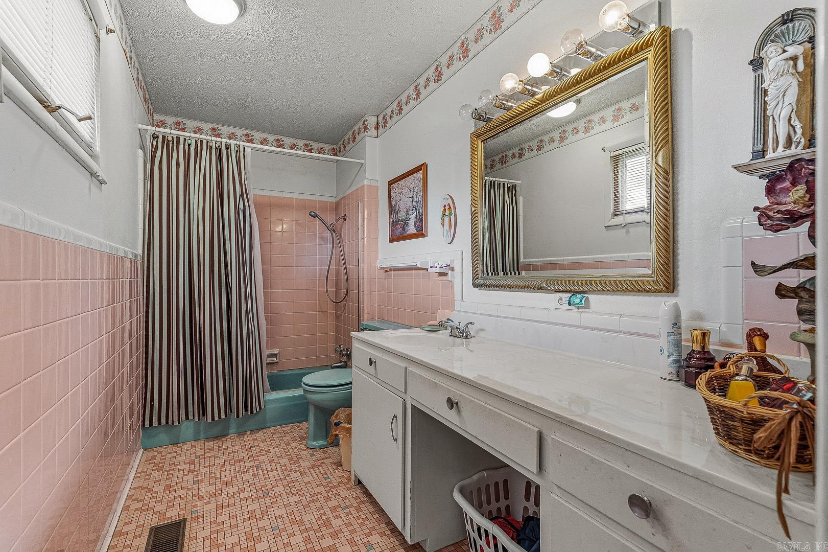 1106 Cardinal Road Property Photo 24