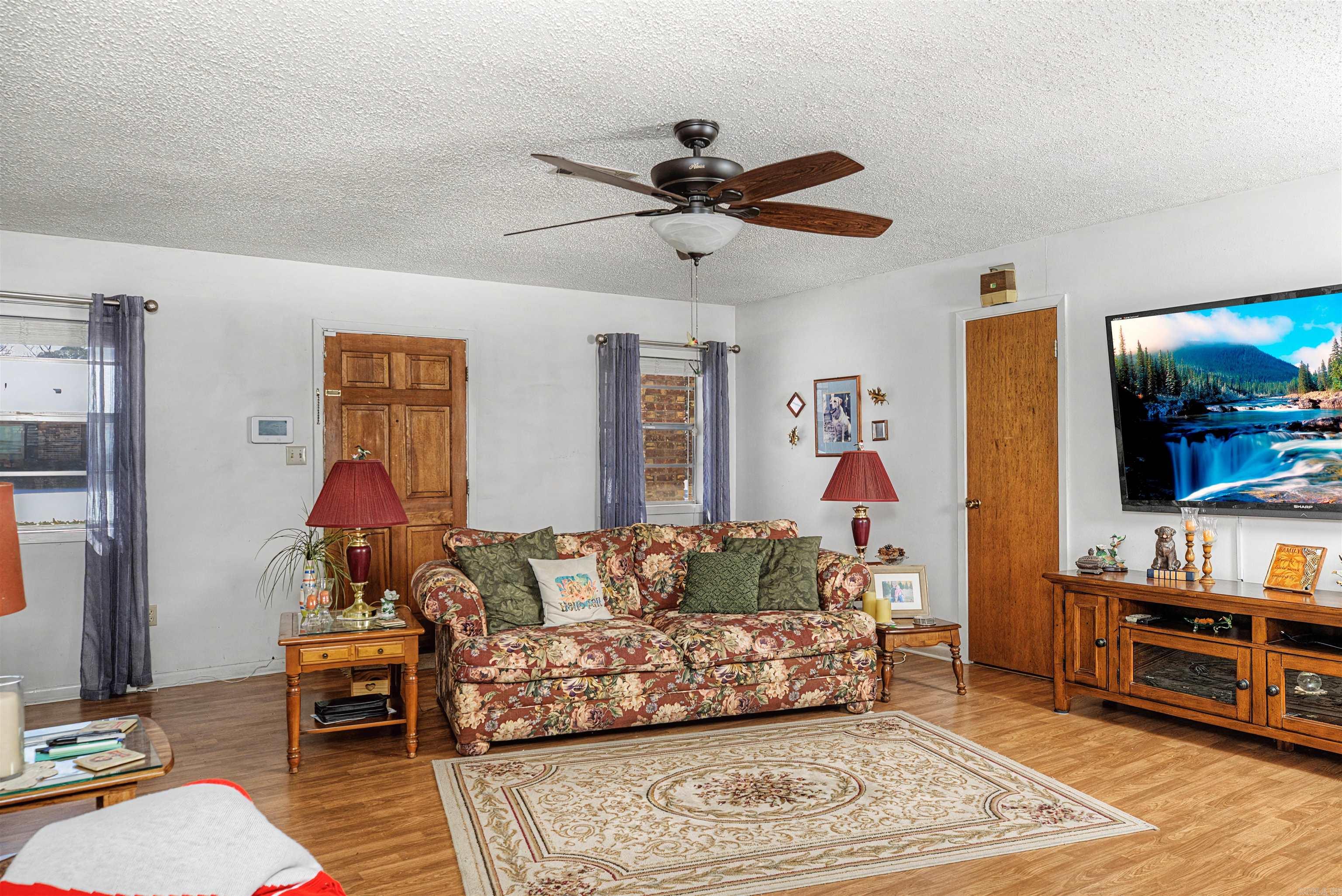 1503 Silver Fox Property Photo 12