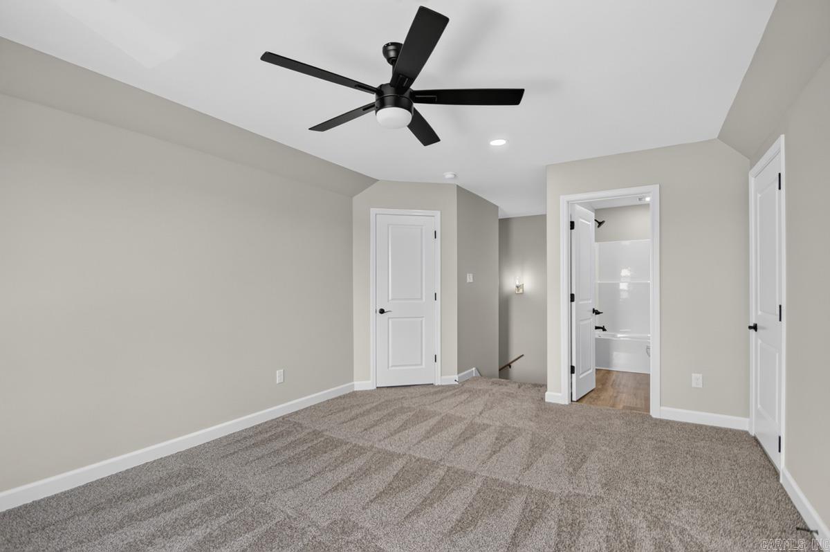 2115 Sable Oaks Property Photo 28