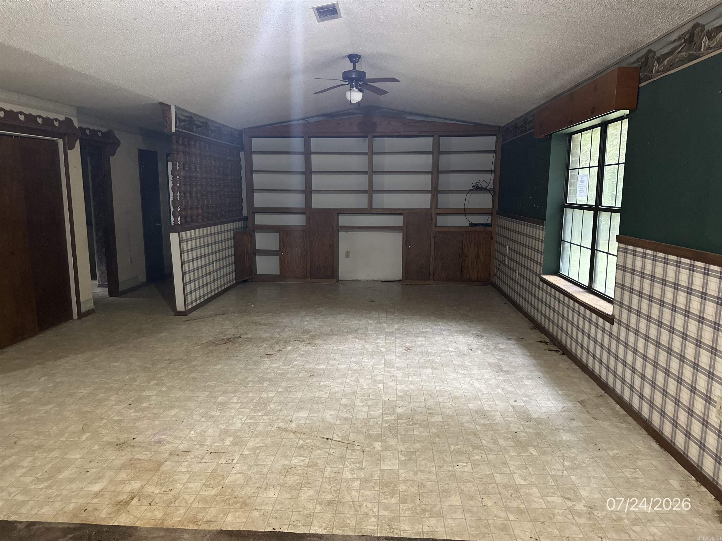575 Bowers Loop Property Photo 4