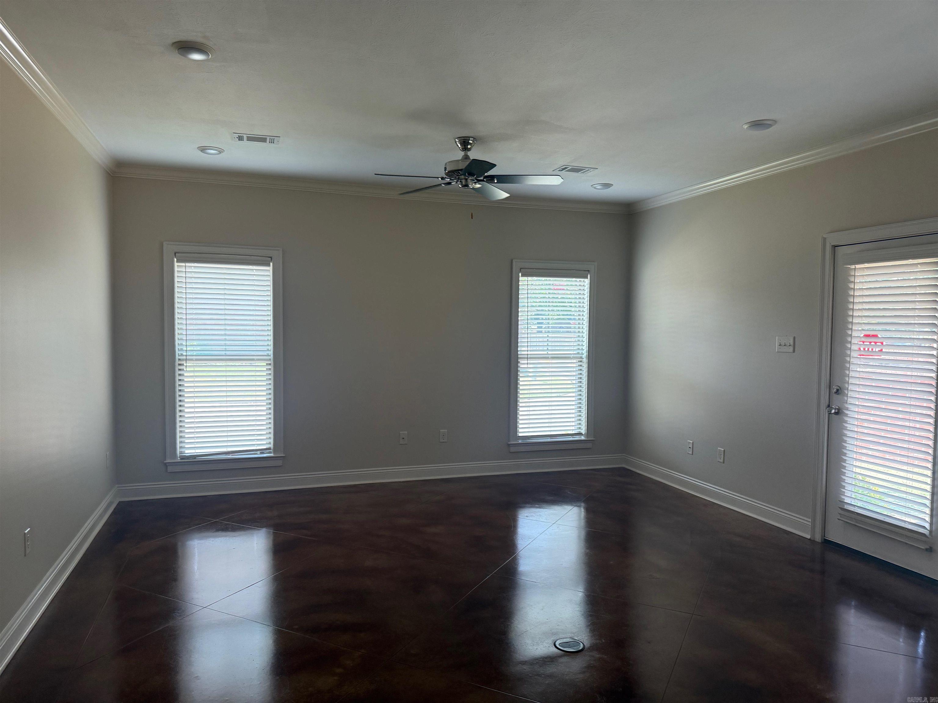 2575 Eighteen Loop Property Photo 6