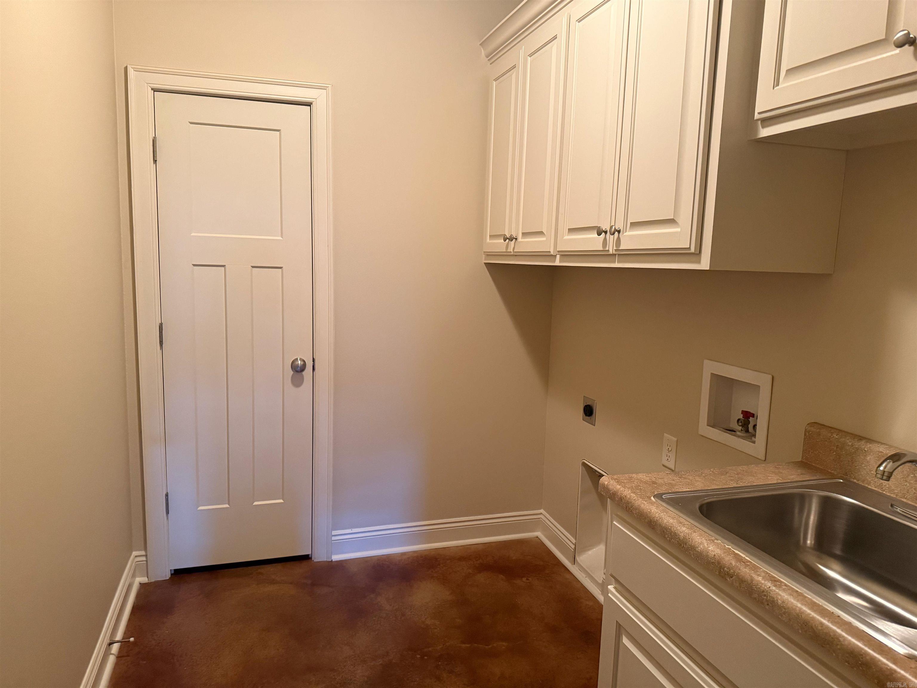 2575 Eighteen Loop Property Photo 16