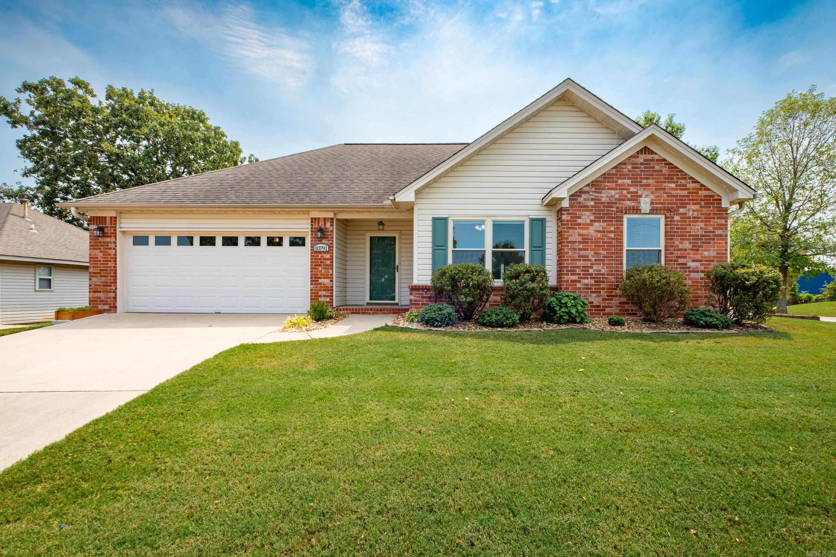 10791 Stoneridge Drive Property Photo 1