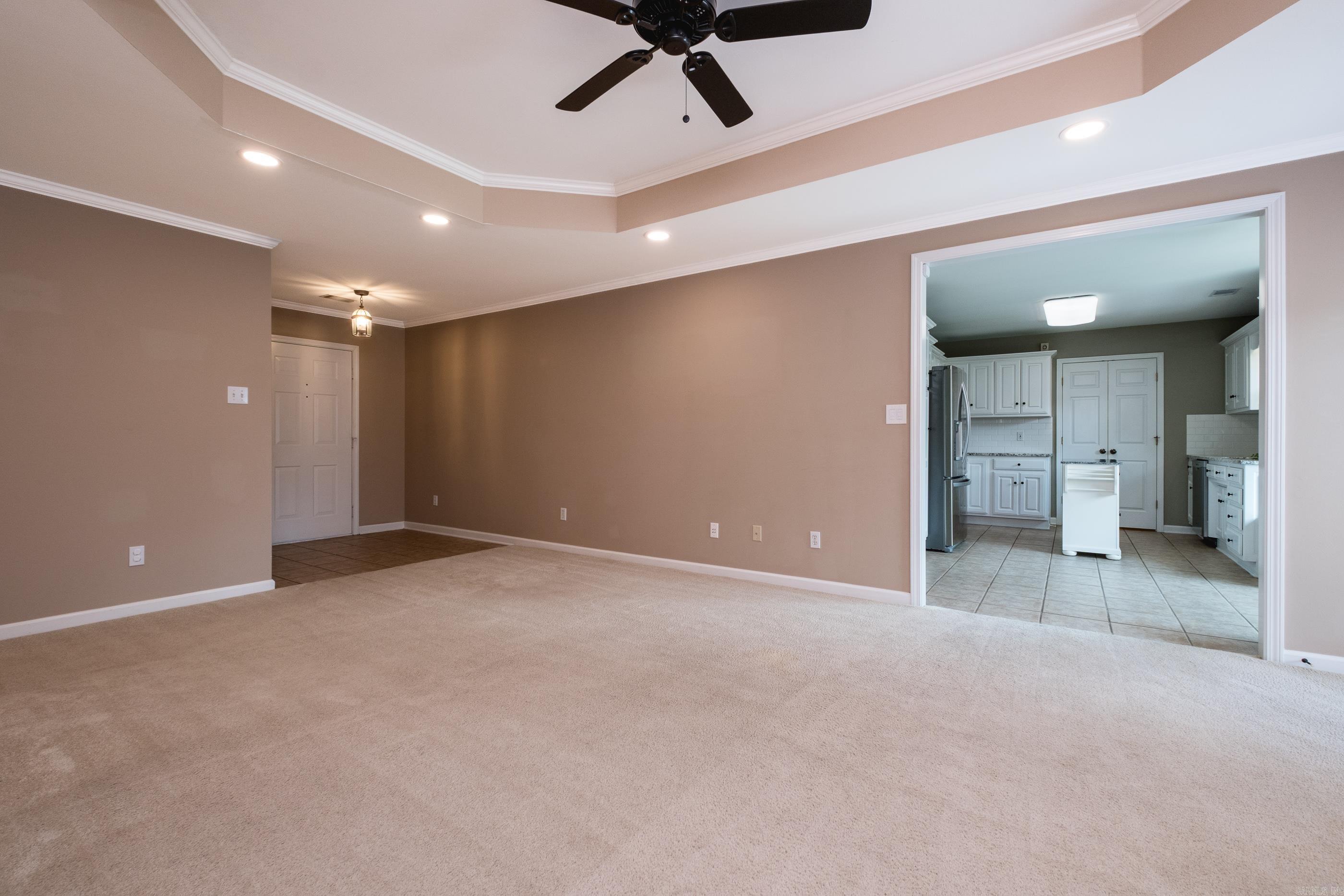 10791 Stoneridge Drive Property Photo 8