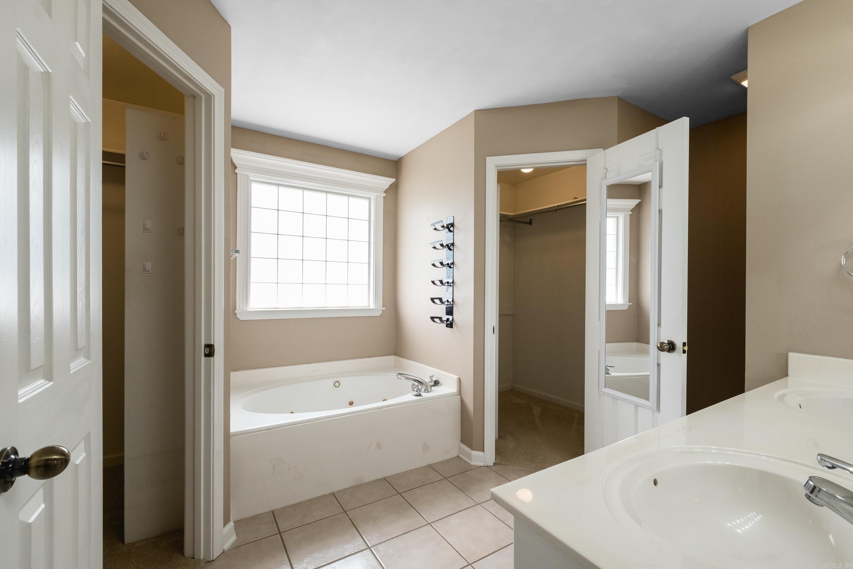 10791 Stoneridge Drive Property Photo 26