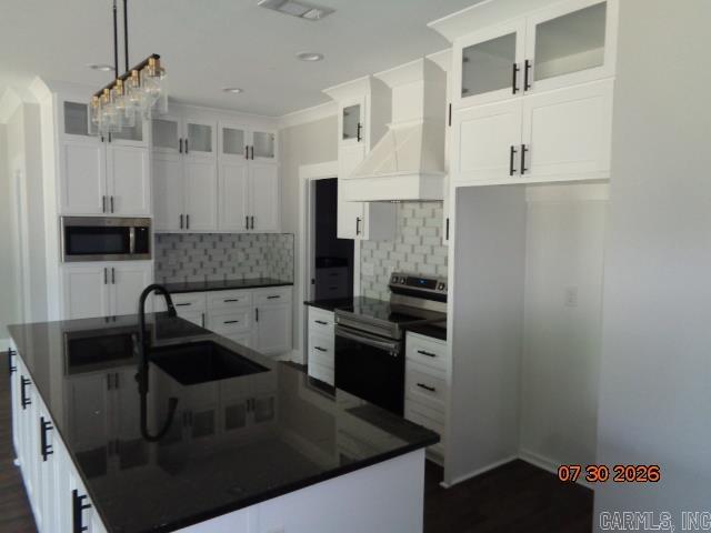 2928 Creekside Drive Property Photo 8