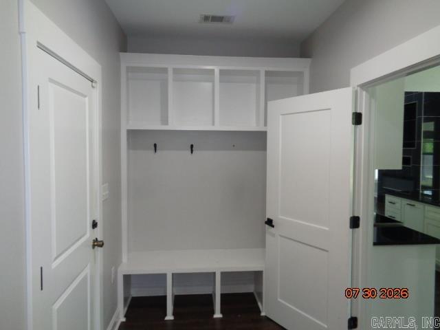 2928 Creekside Drive Property Photo 13