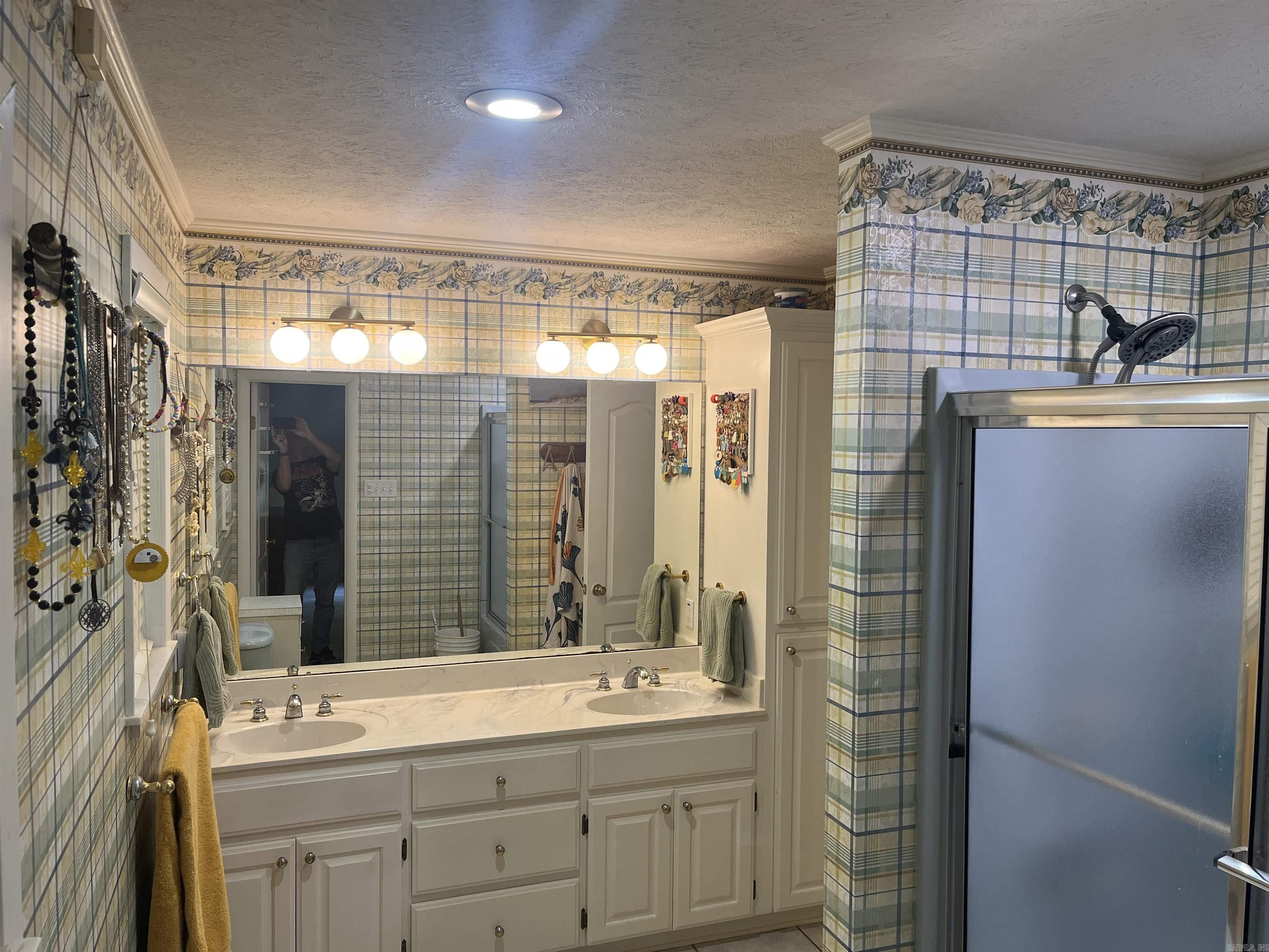 61 Lakeview Drive Property Photo 6