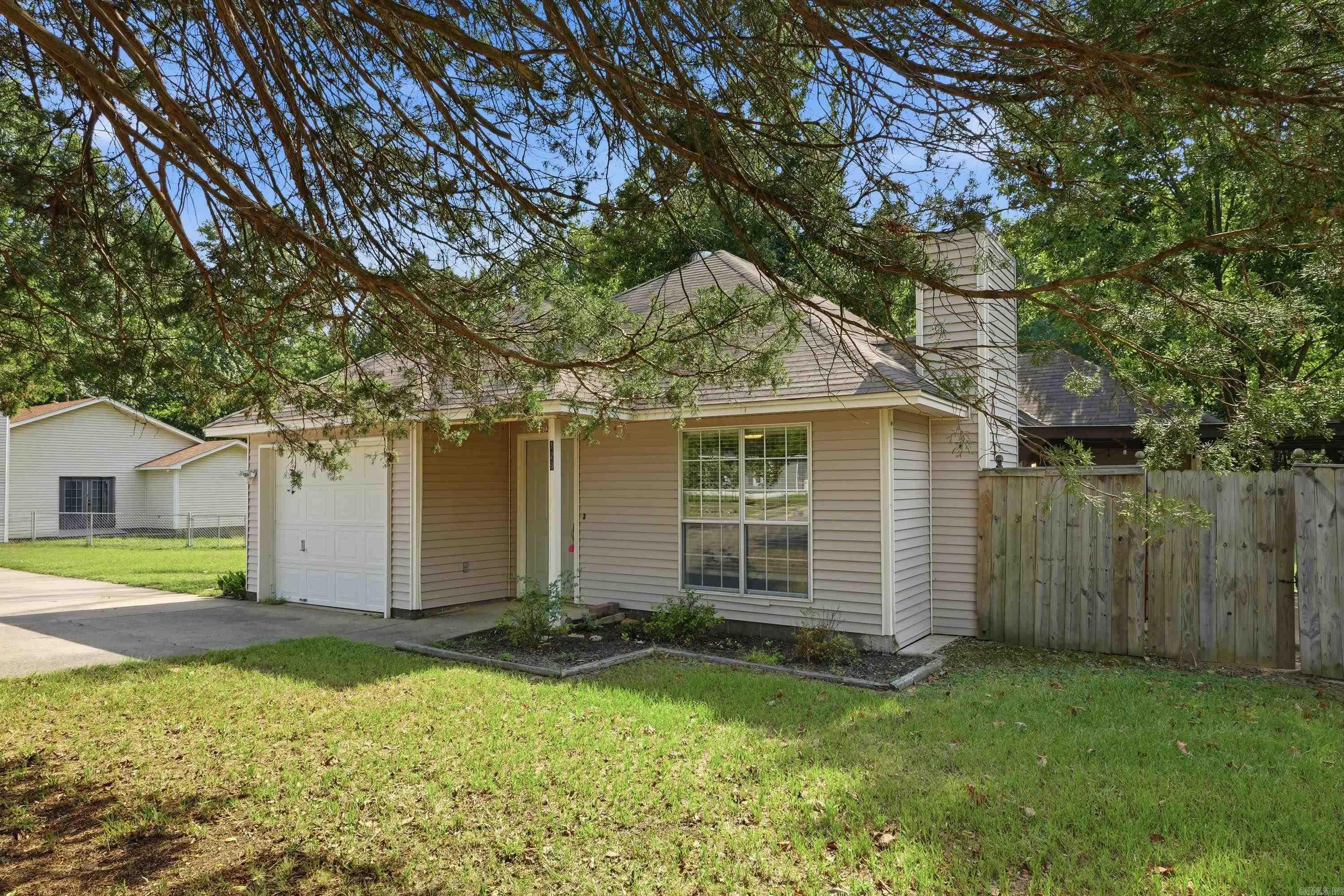 128 Eve Lane Property Photo 2