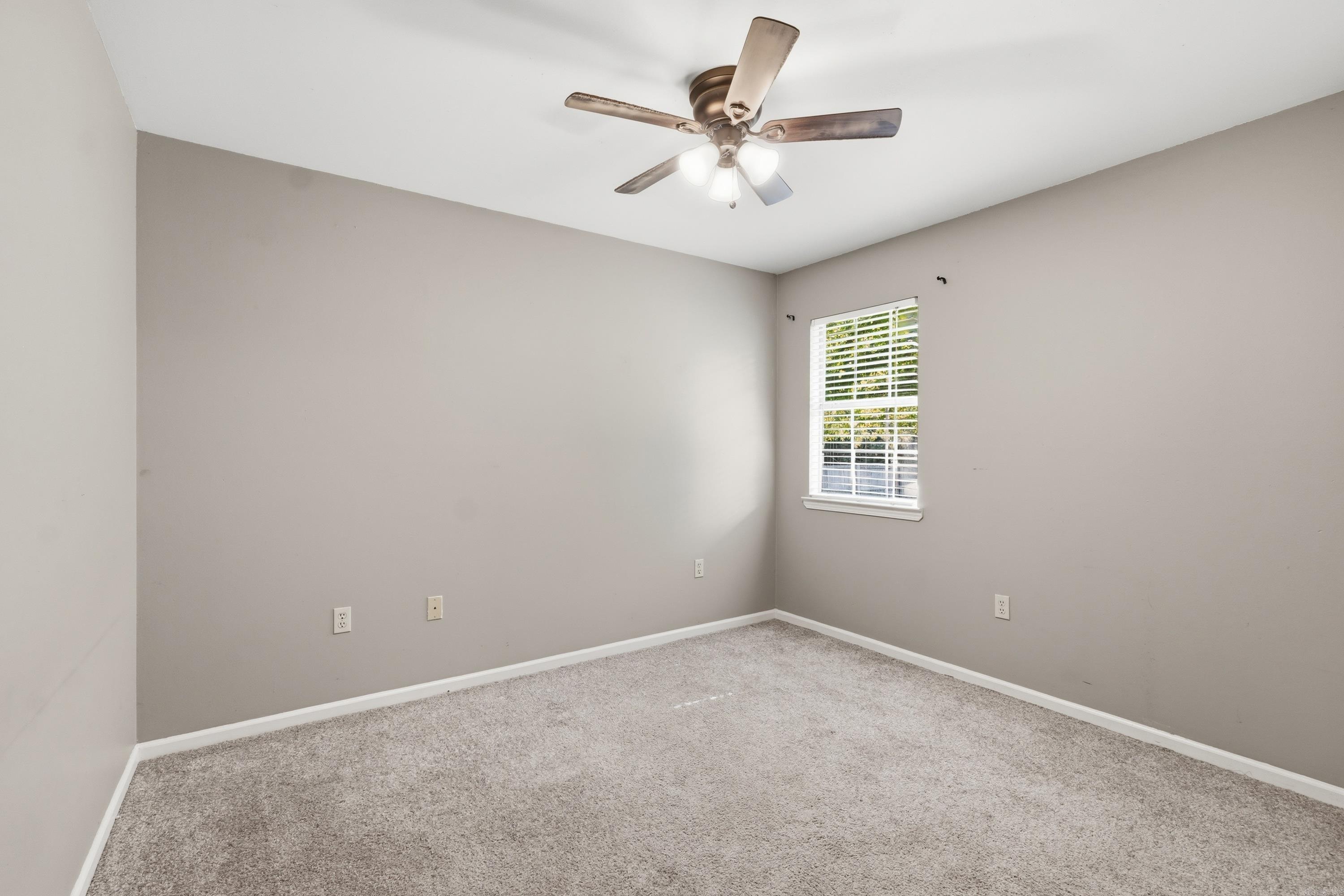 128 Eve Lane Property Photo 24