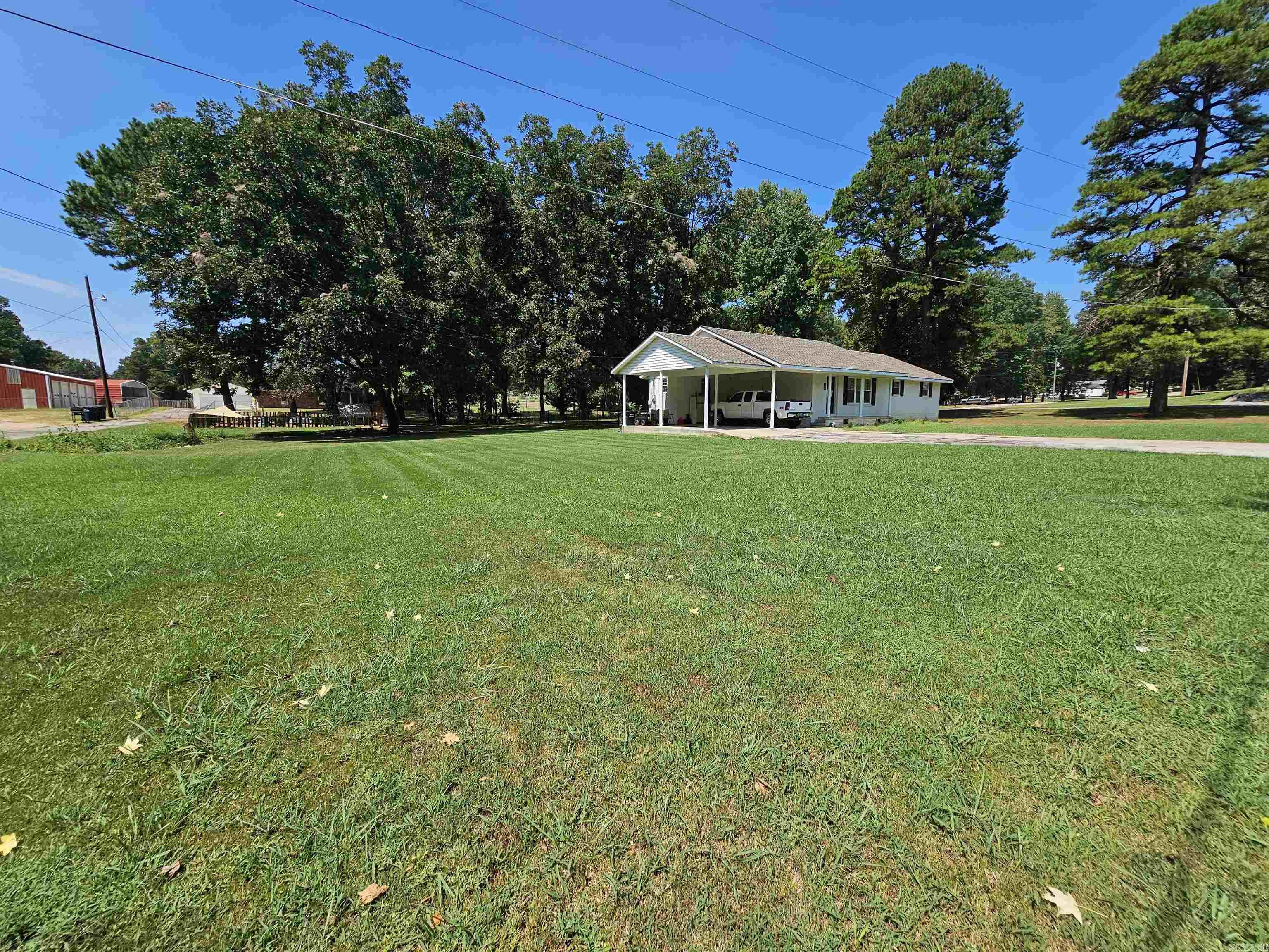 106 N 15th Avenue Property Photo 4