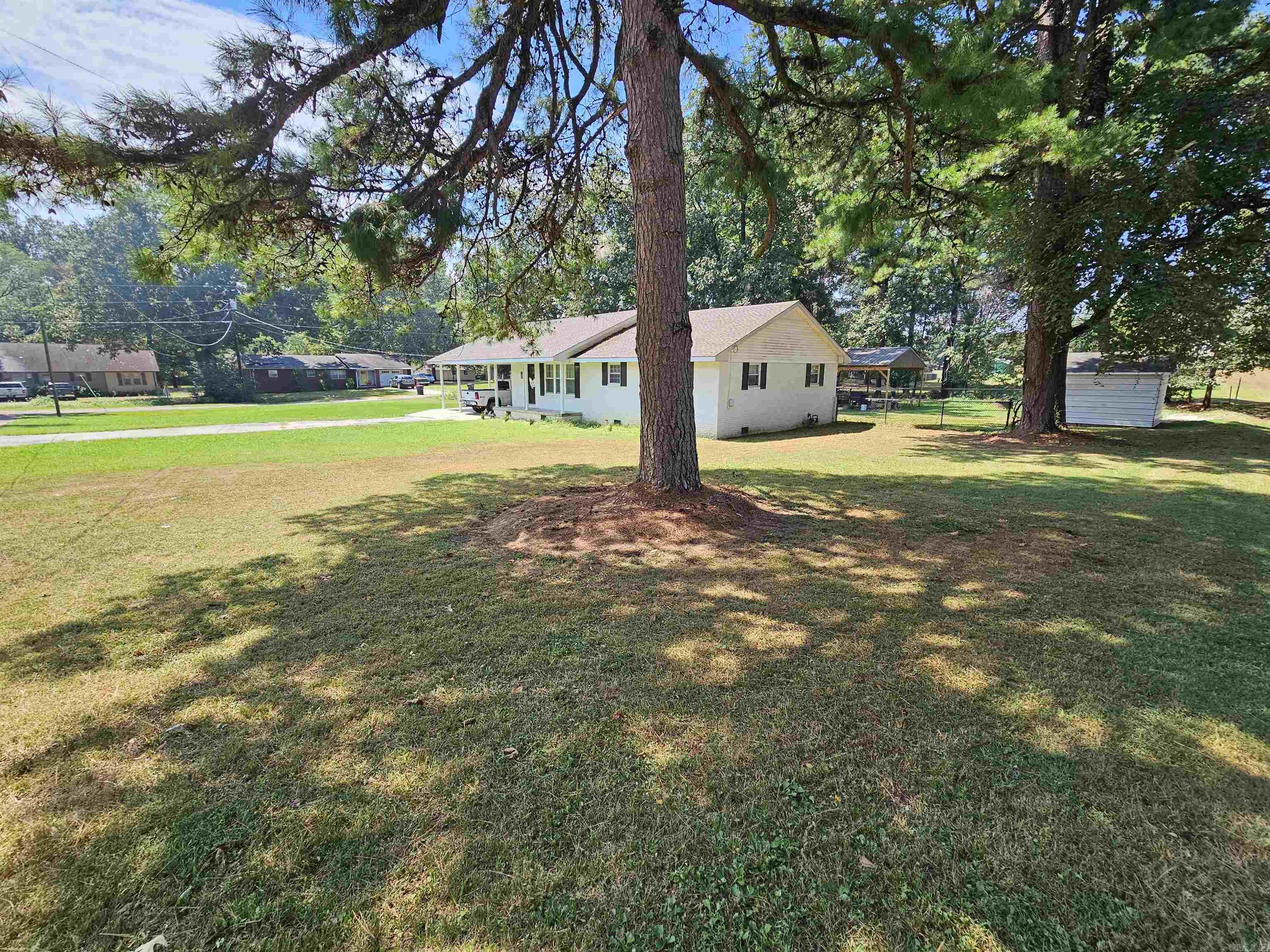 106 N 15th Avenue Property Photo 5