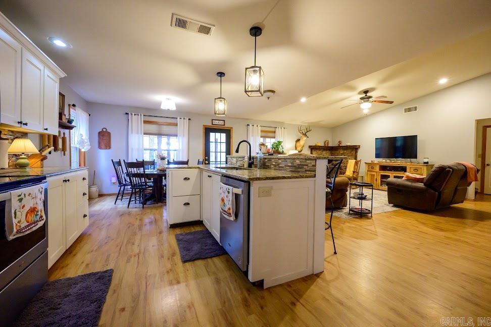 155 Polk Road 710 Property Photo 12