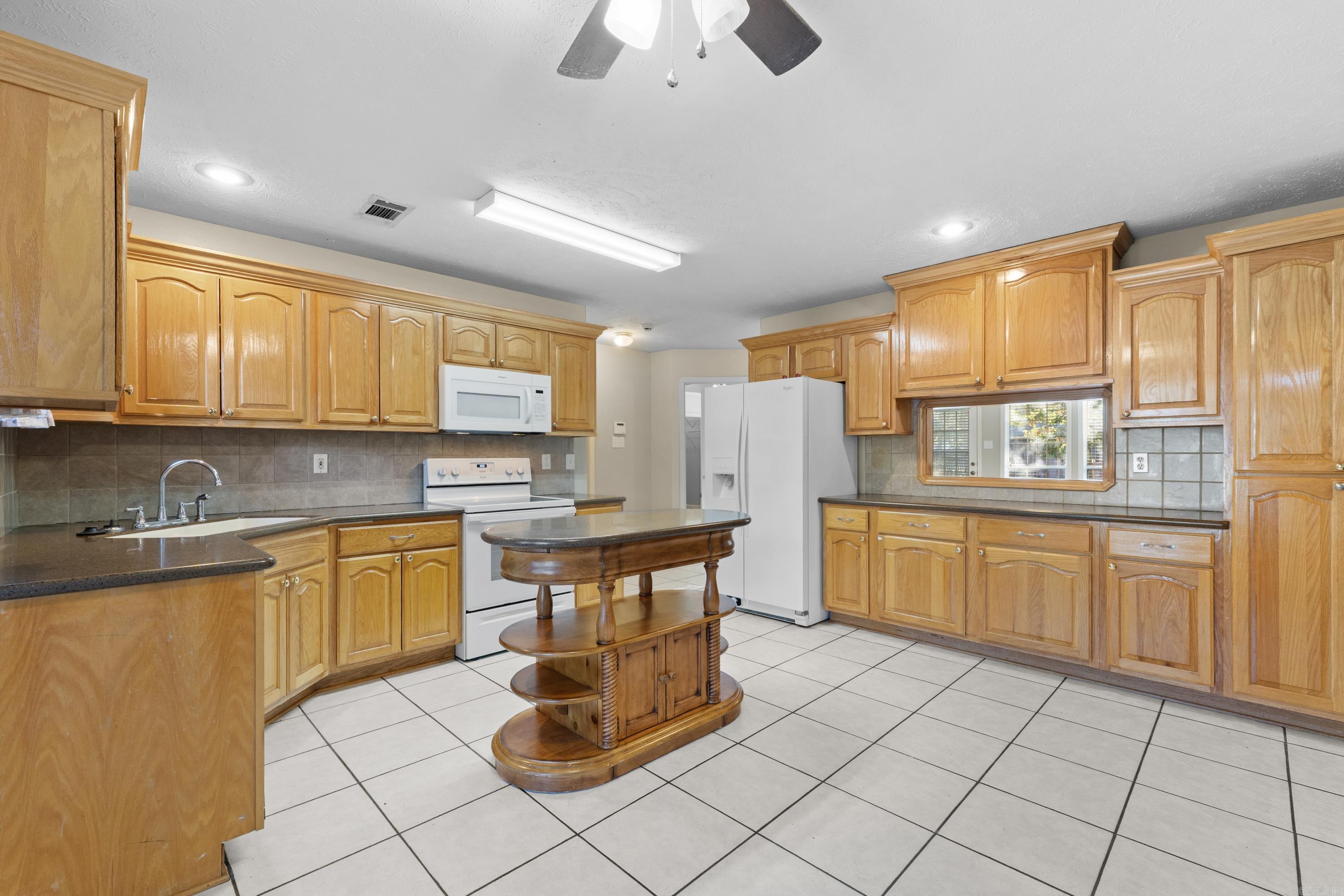 1670 Nuthatch Cir Property Photo 10