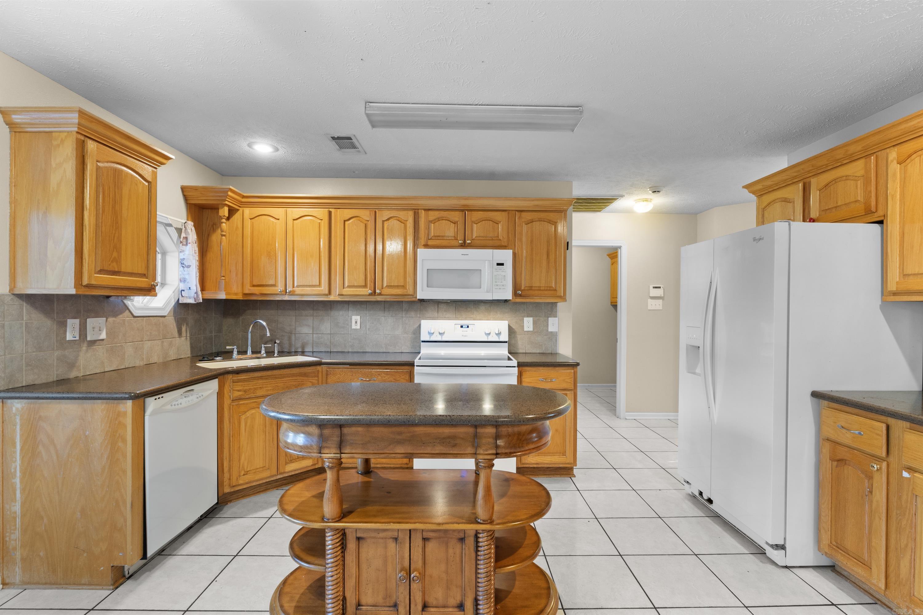 1670 Nuthatch Cir Property Photo 13
