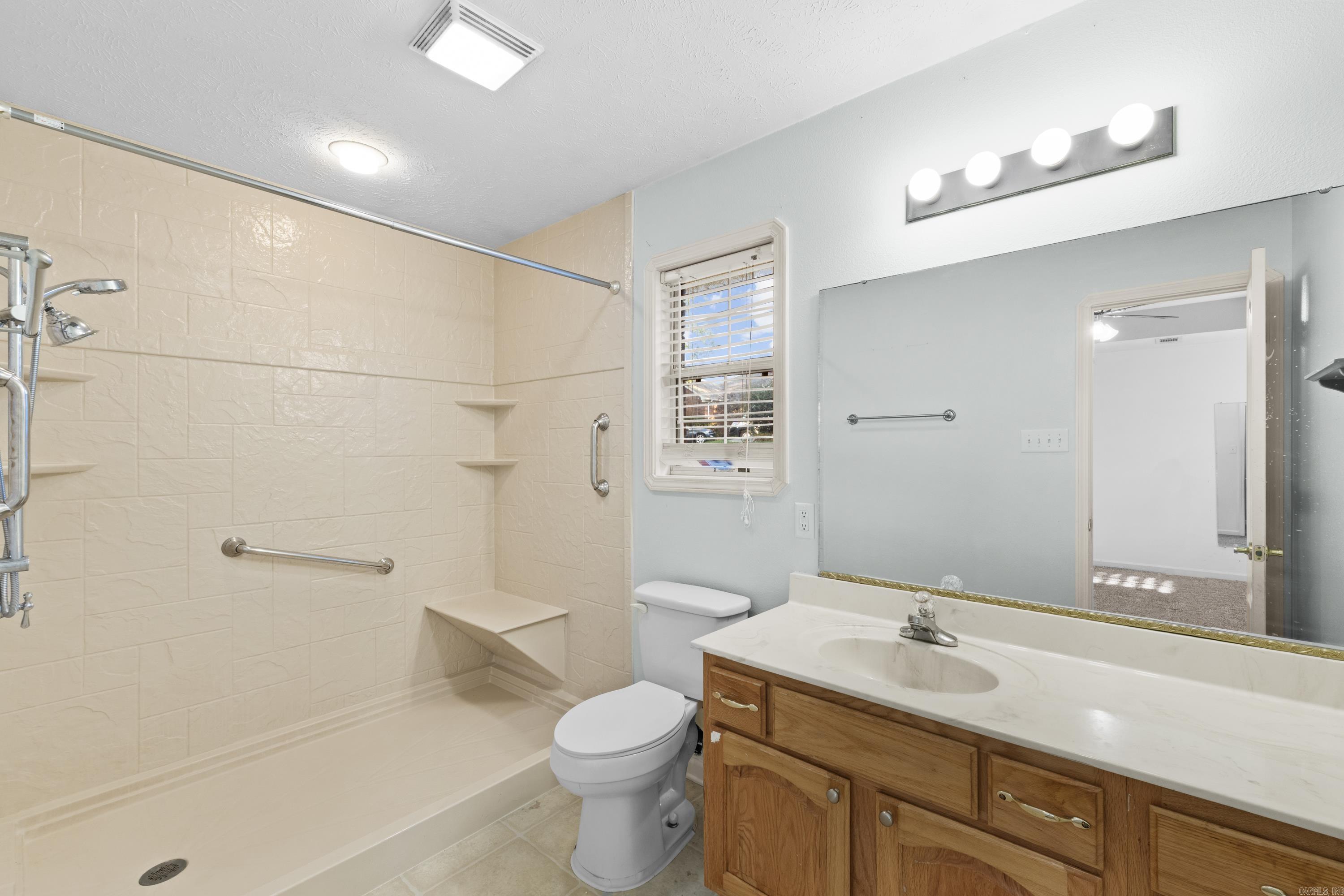 1670 Nuthatch Cir Property Photo 17