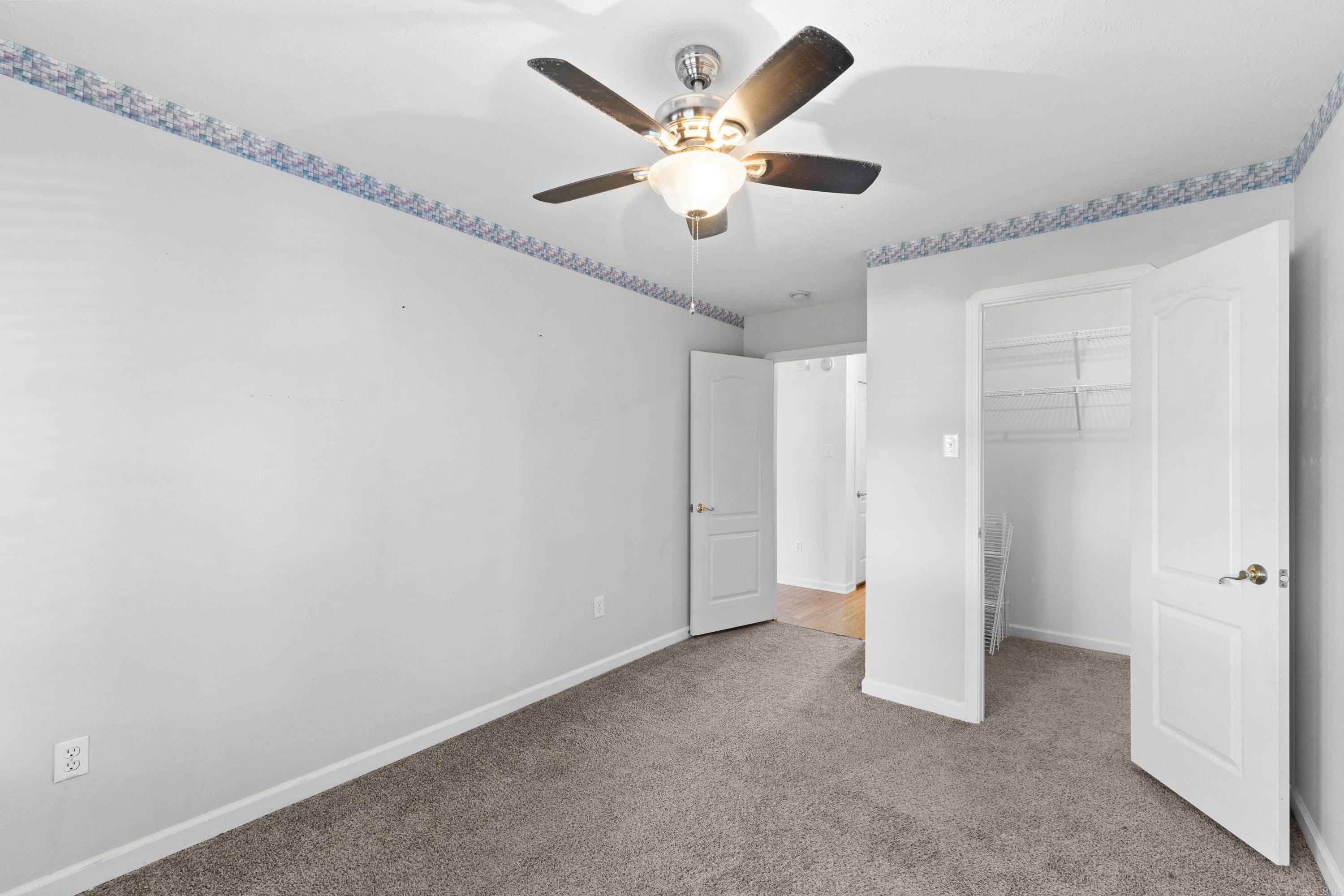 1670 Nuthatch Cir Property Photo 19