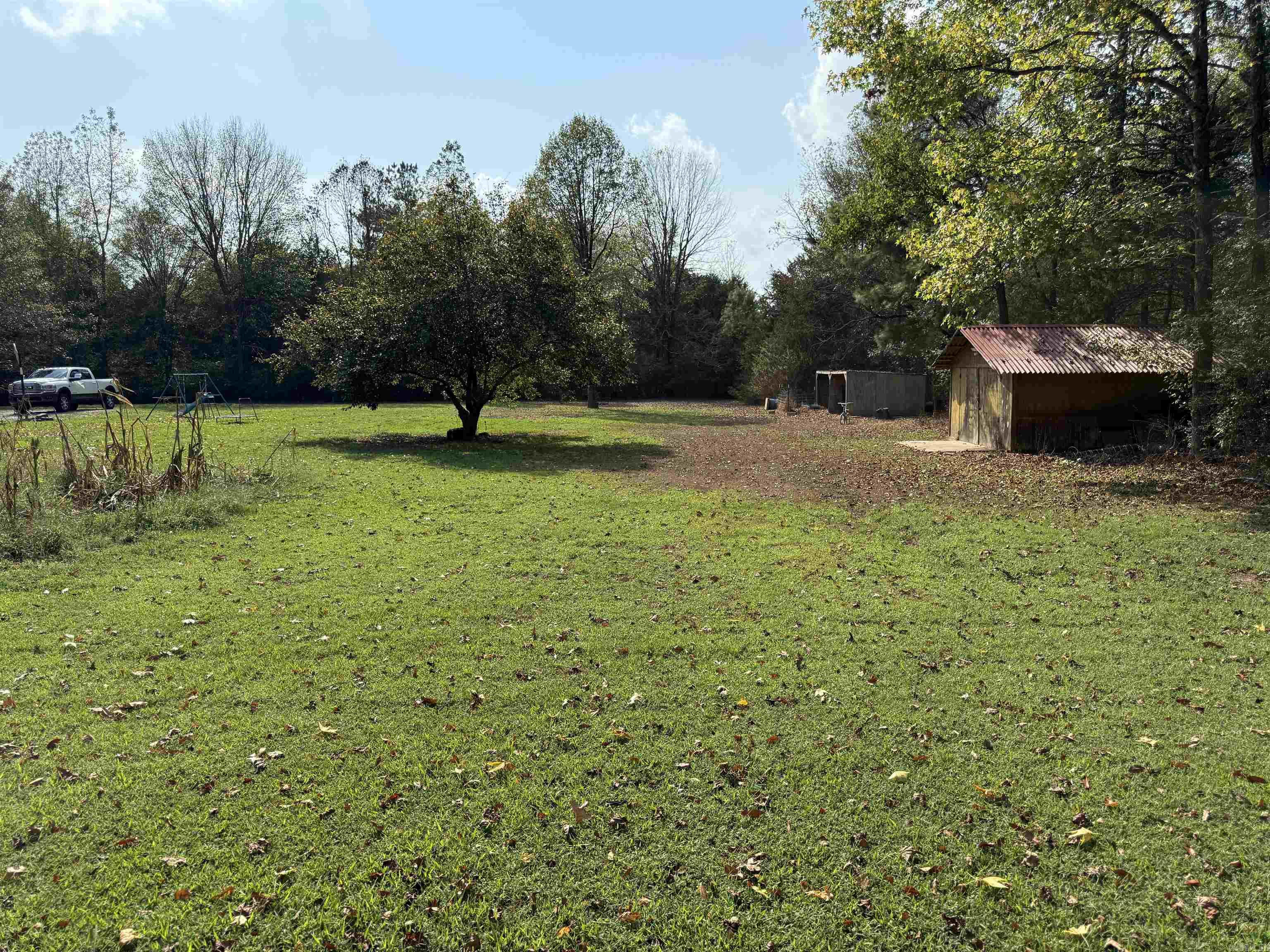 220 Smith Road Property Photo 4