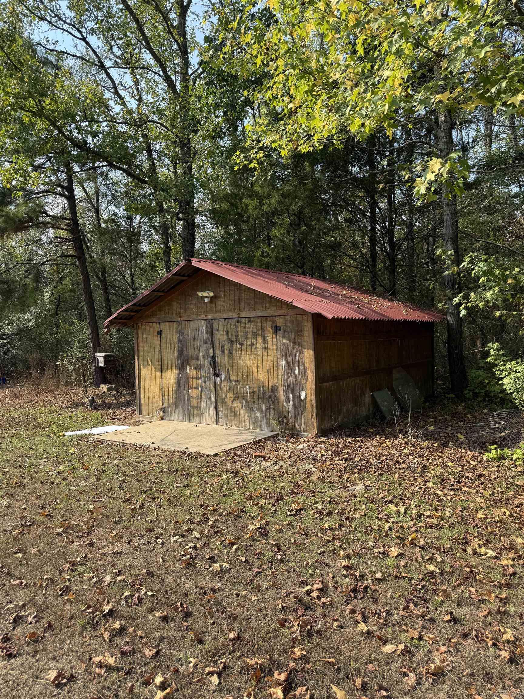 220 Smith Road Property Photo 6