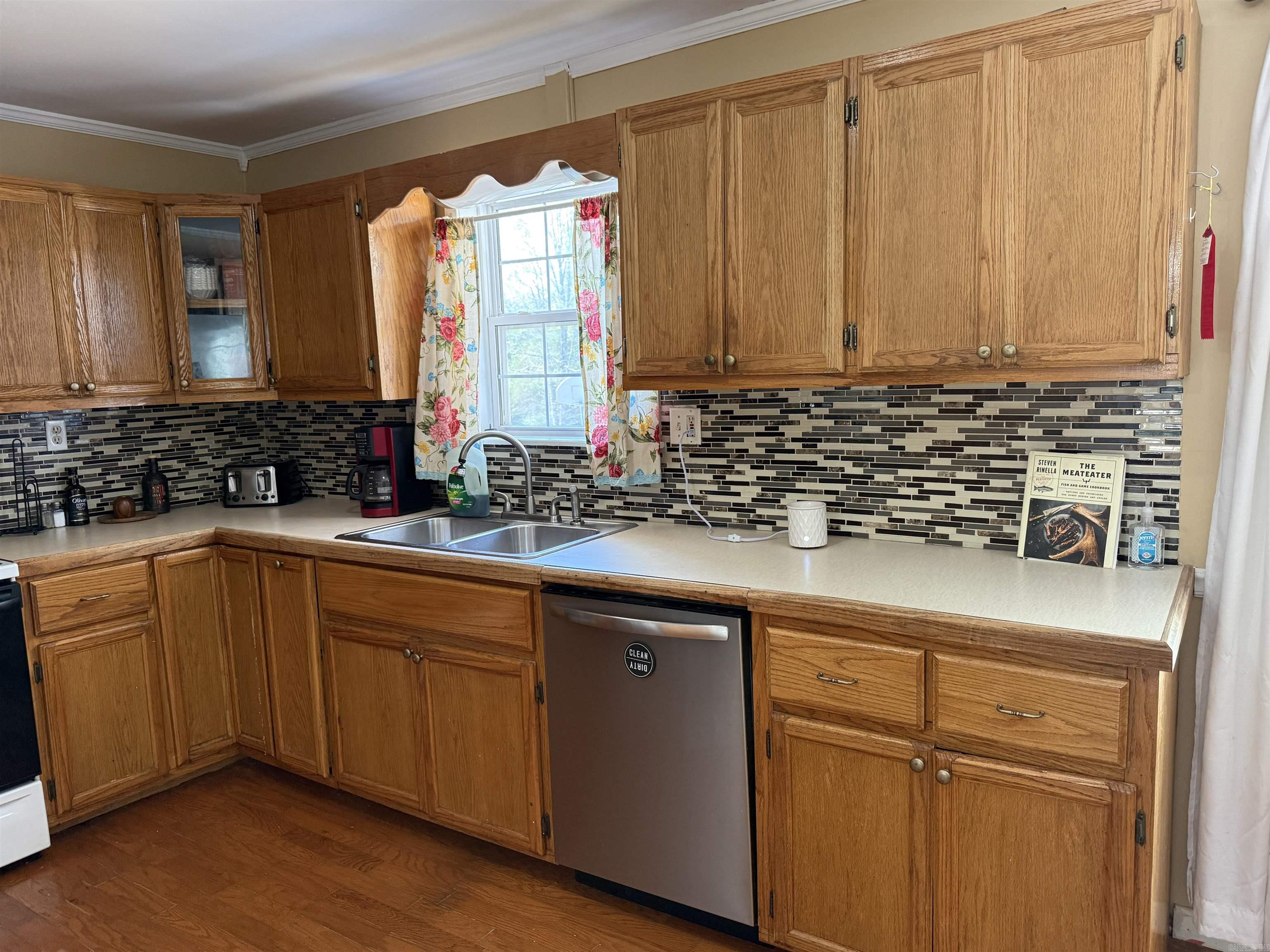220 Smith Road Property Photo 14