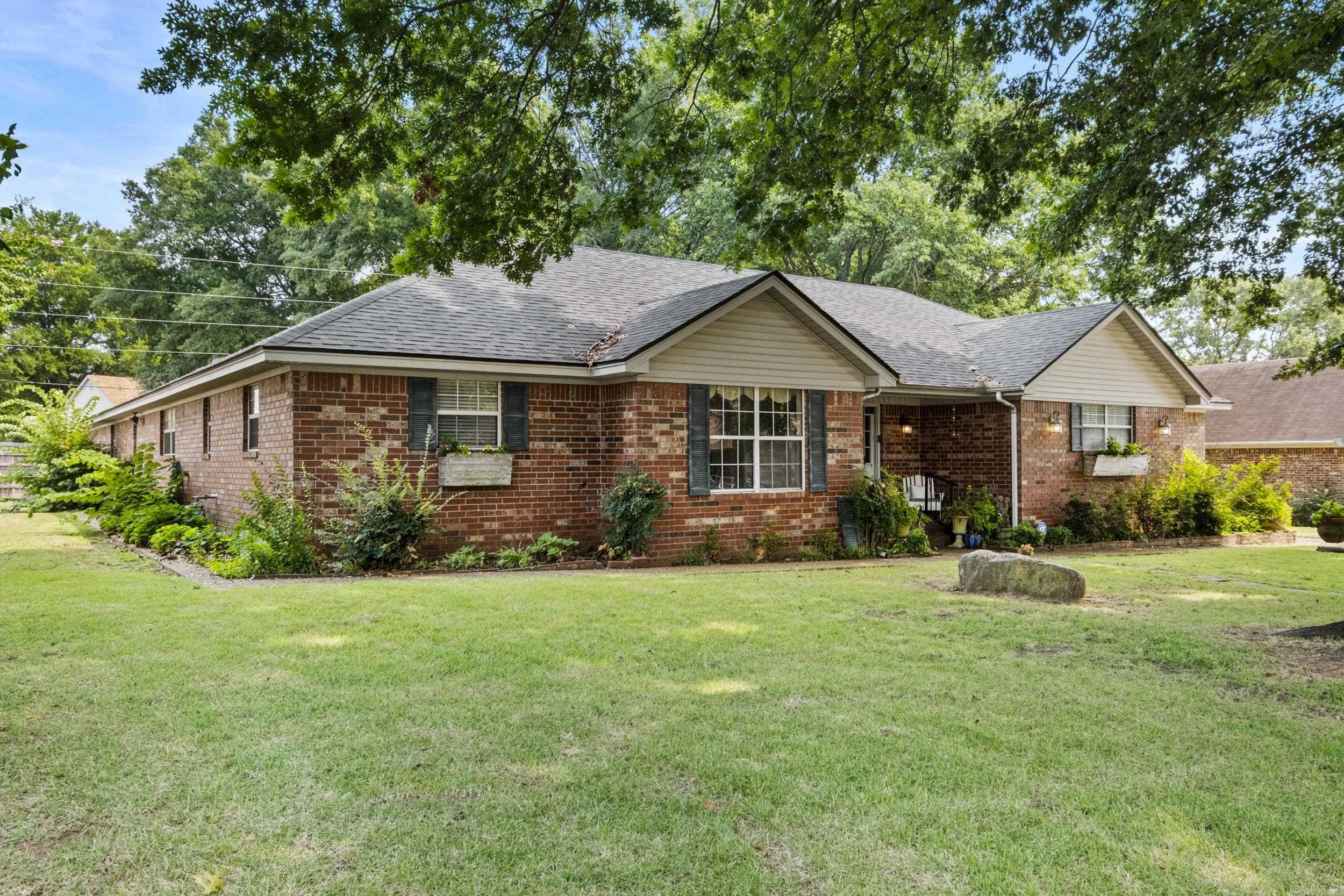 304 Live Oak