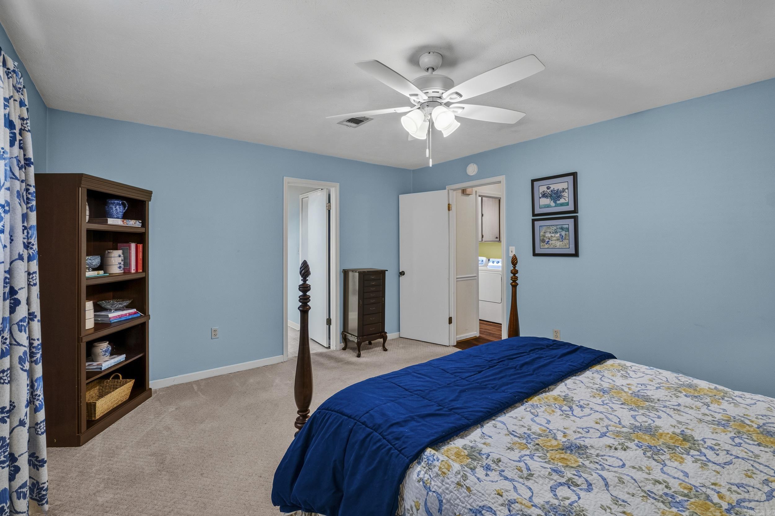 304 Live Oak Property Photo 22