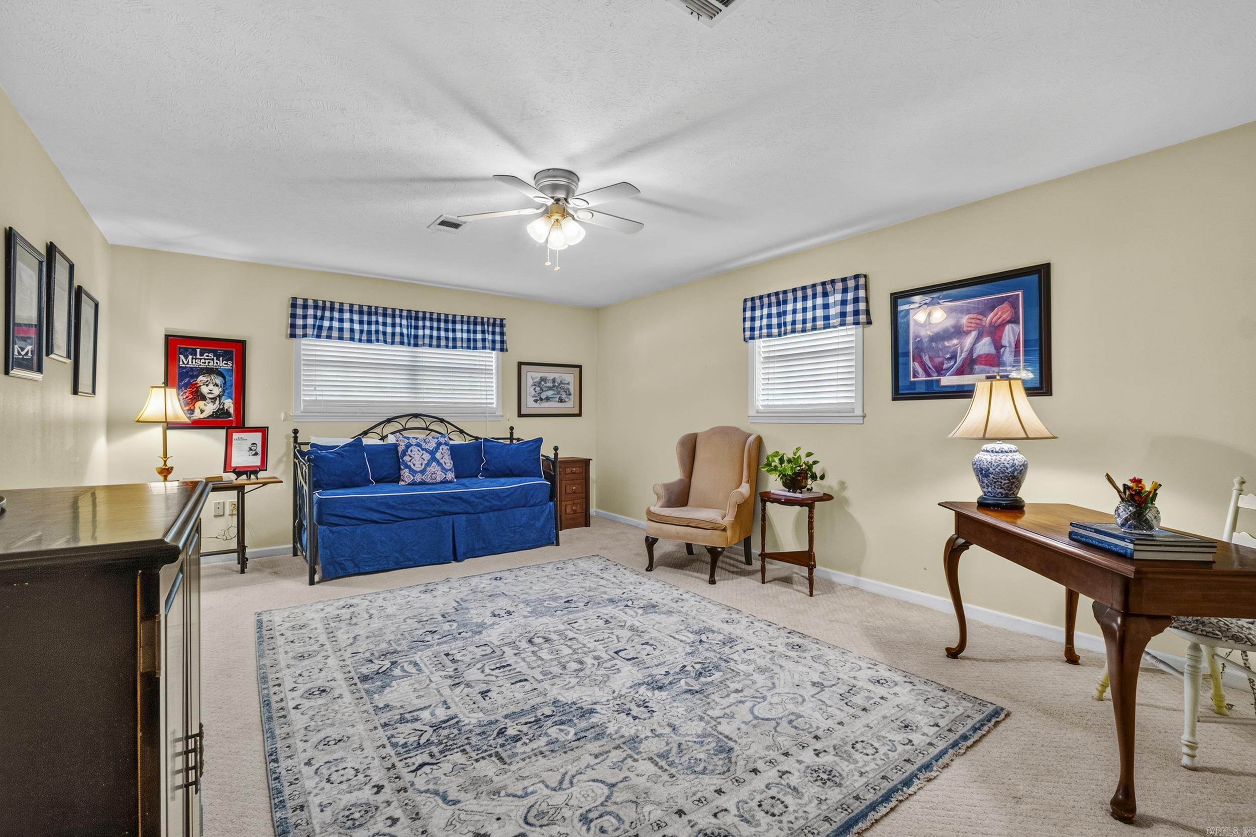 304 Live Oak Property Photo 36