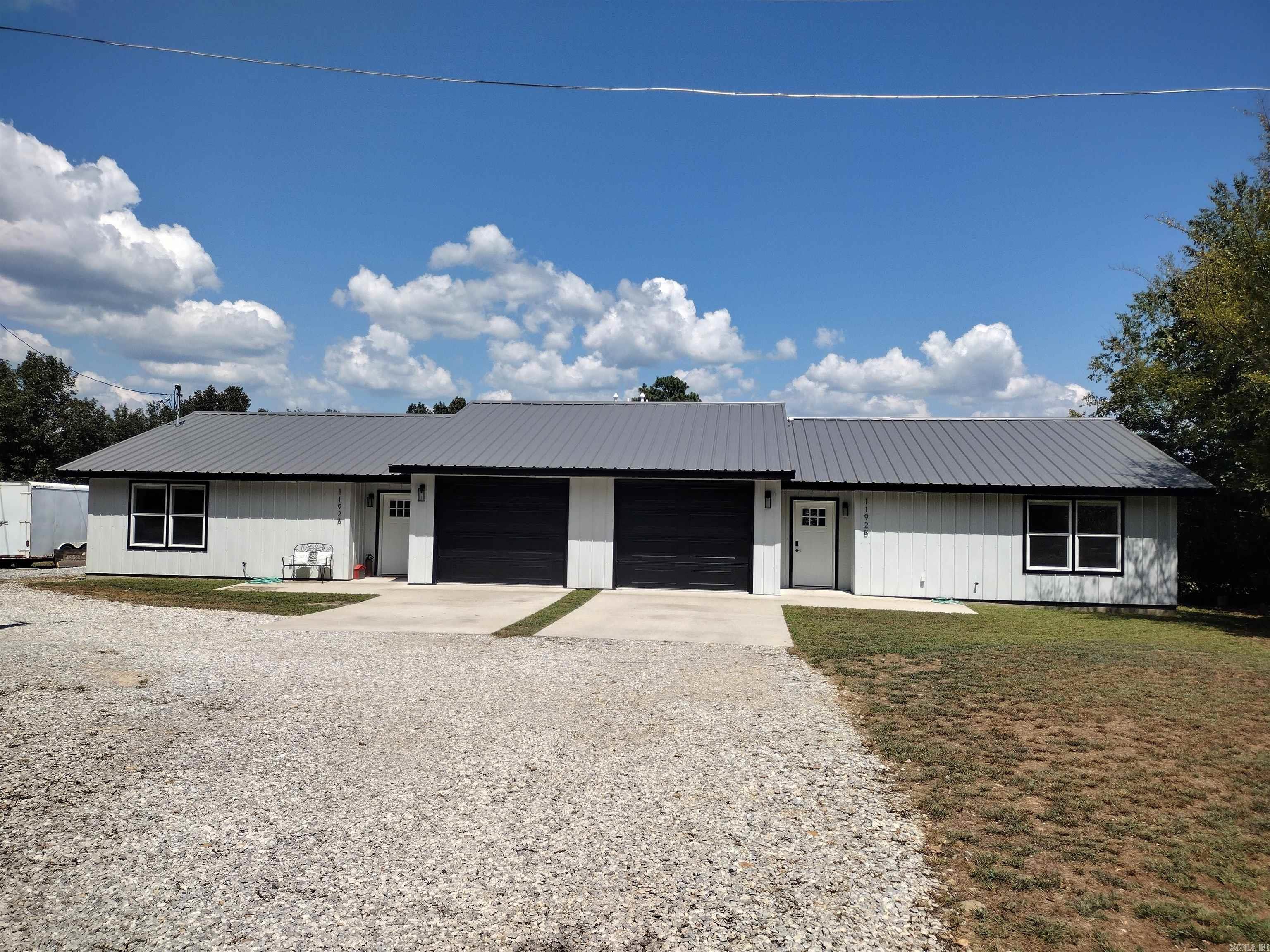 1192 Allamo Dr Property Photo 1