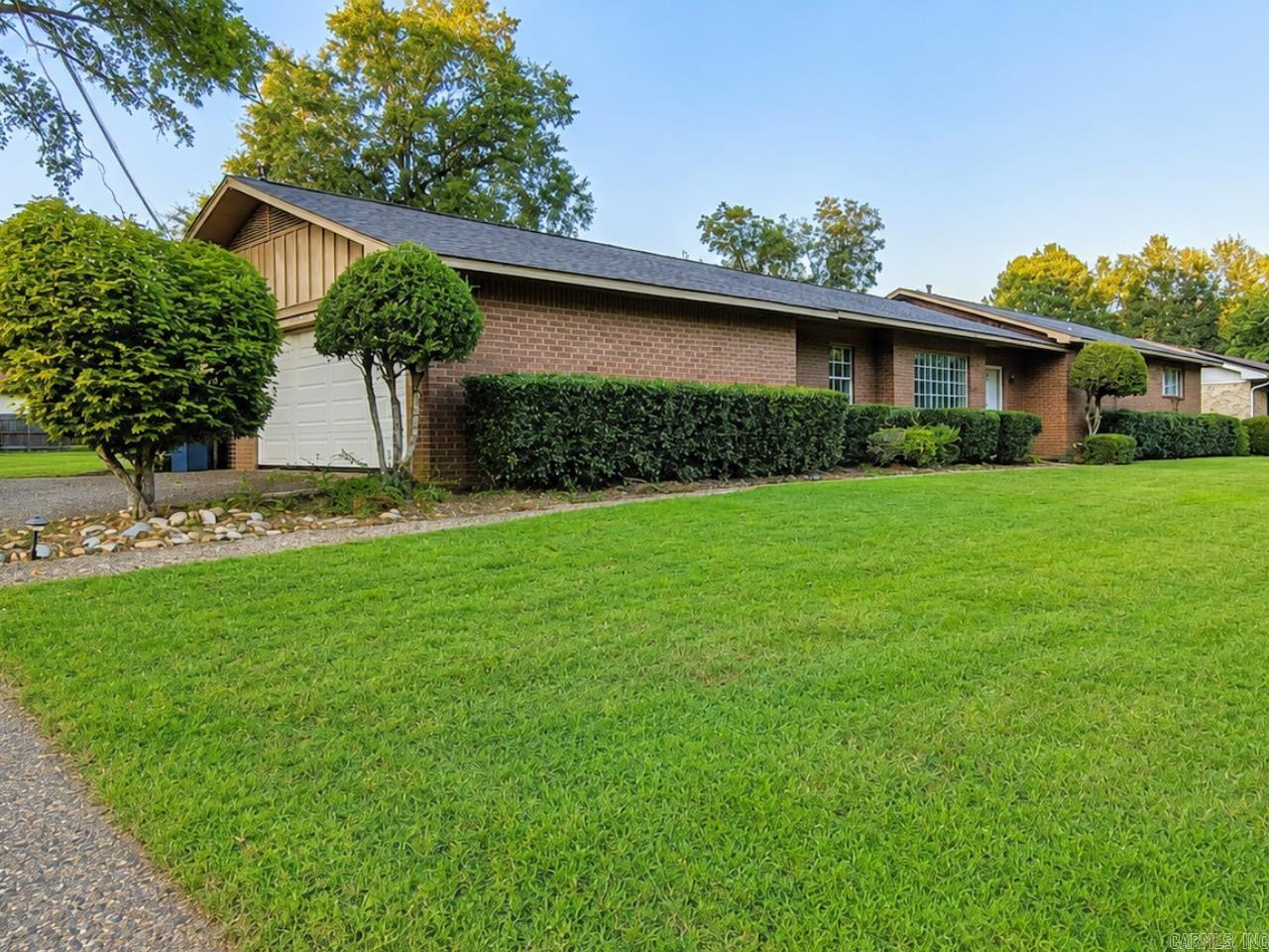 1252 Moses Property Photo 4