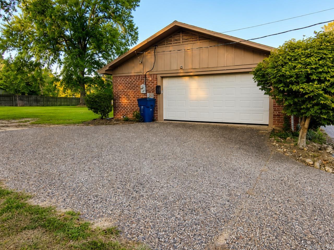1252 Moses Property Photo 5