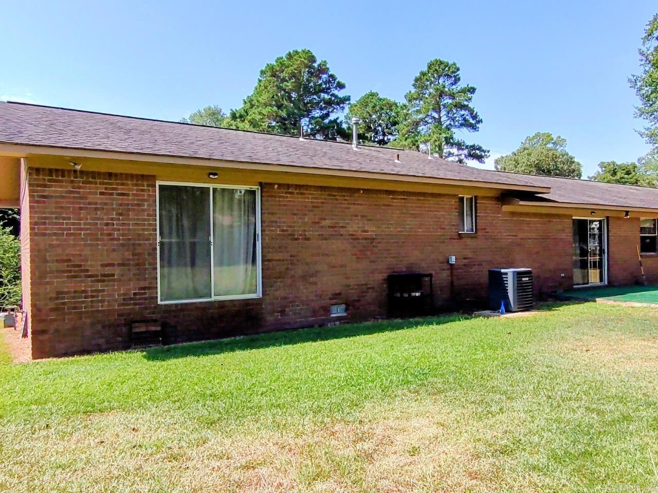 1252 Moses Property Photo 7
