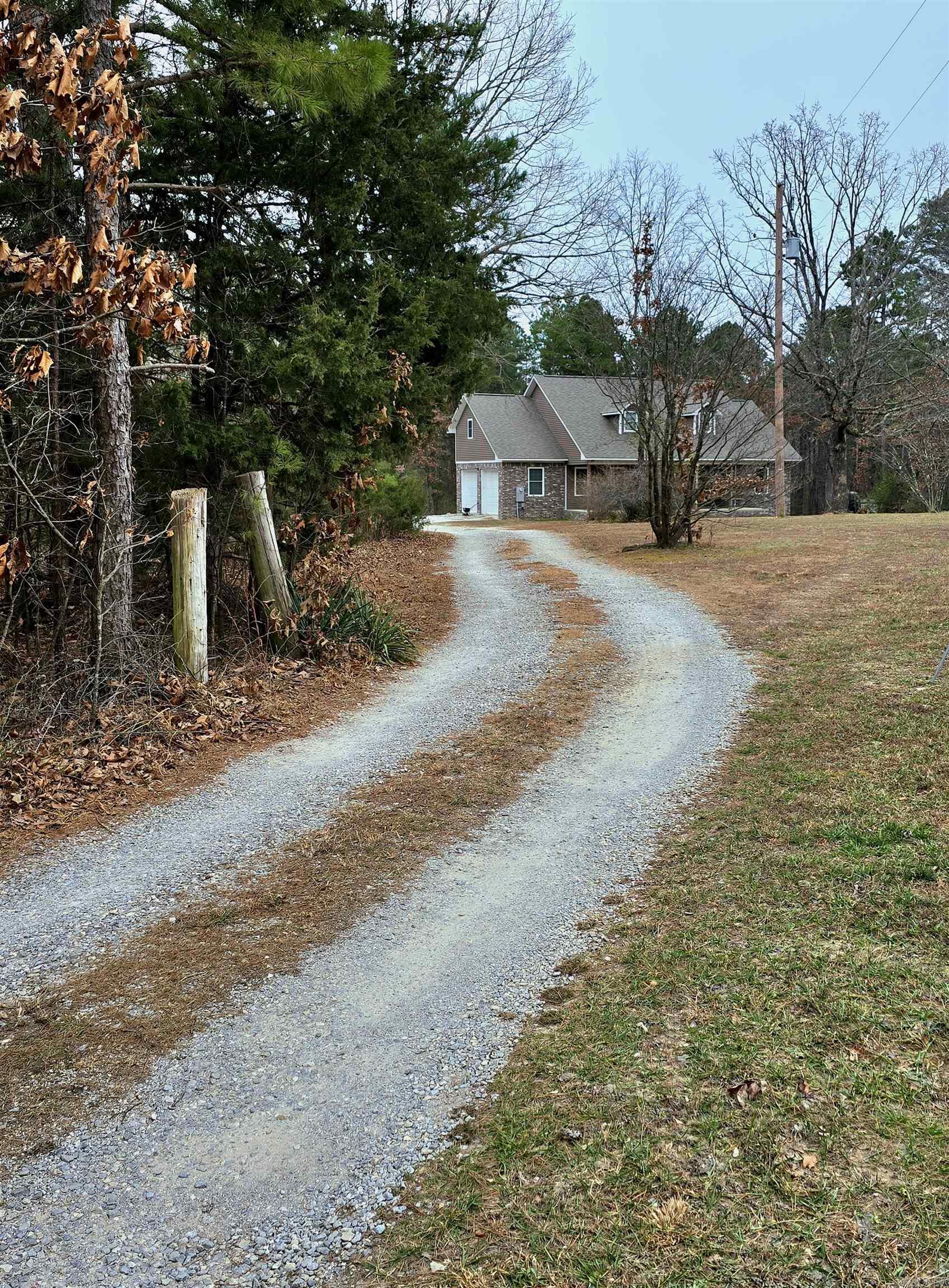 994 Sawmill Road Property Photo 7