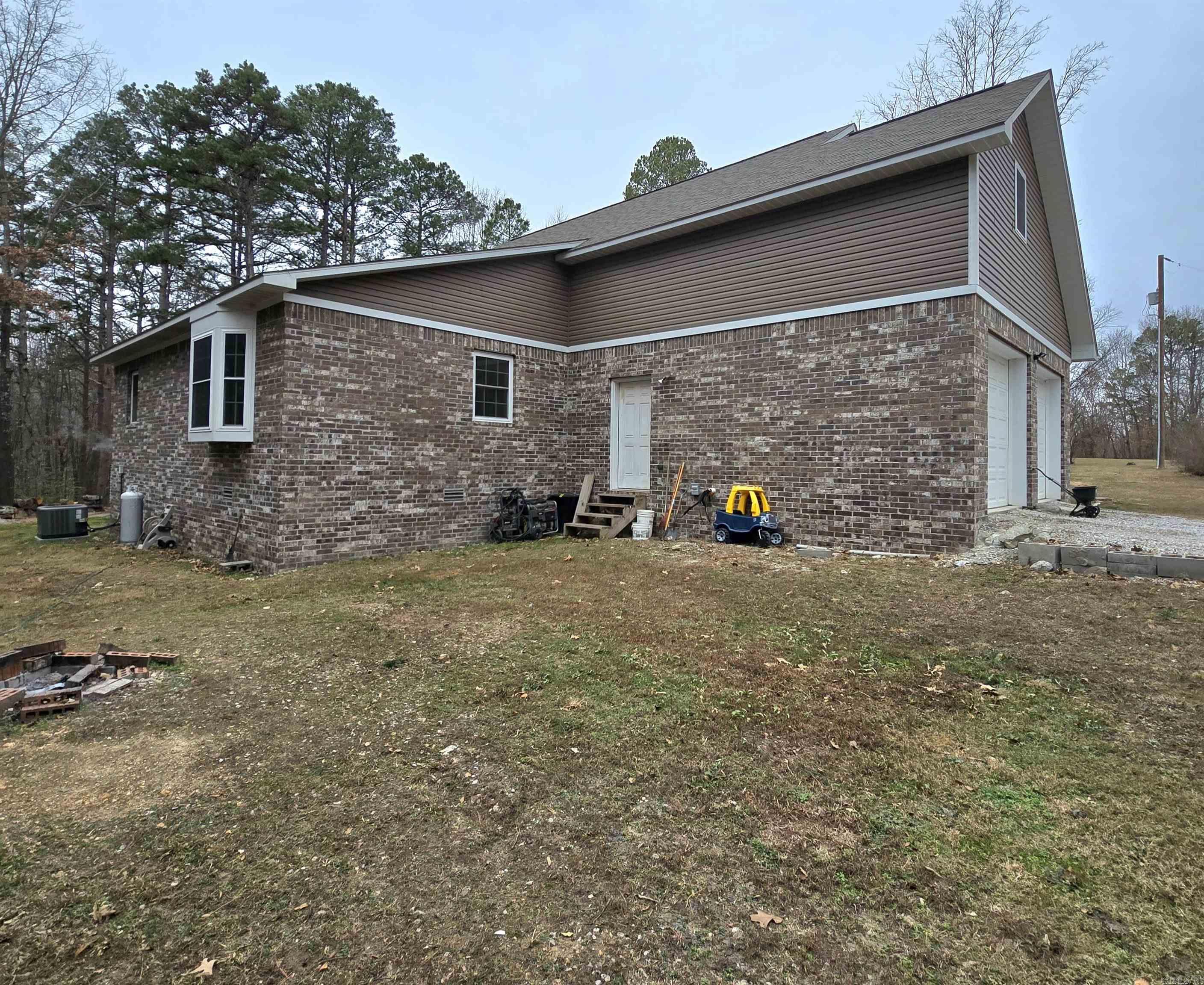 994 Sawmill Road Property Photo 13