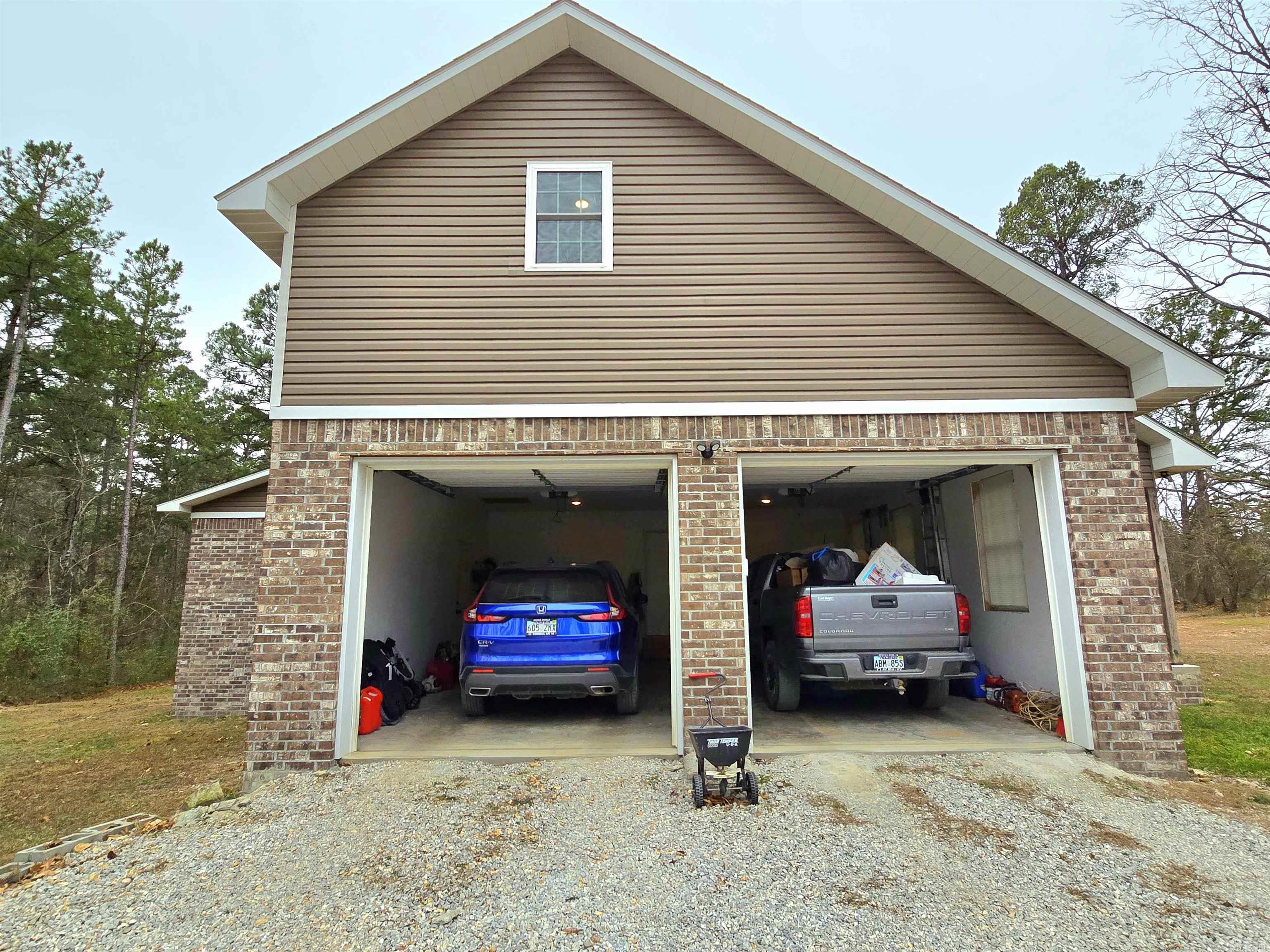 994 Sawmill Road Property Photo 15